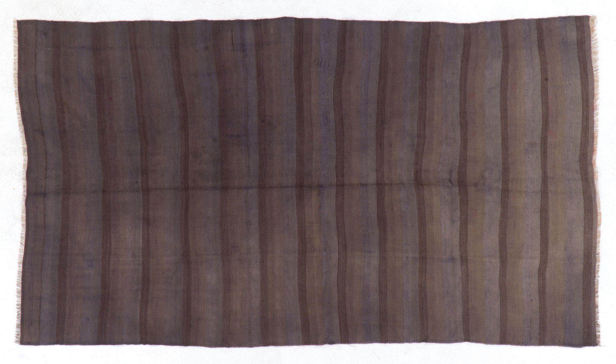 20th Century Hand-Woven Vintage Turkish Wool Kilim 'Flat-weave' with Striped Design For Sale
