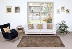 5x8.4 Ft Vintage Handmade Turkish Rug Overdyed in Braun für moderne Interieurs