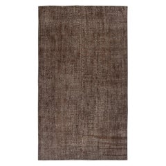 5x8.5 Ft Brown Overdyed Vintage Rug for Modern Interiors. Noué à la main en Turquie