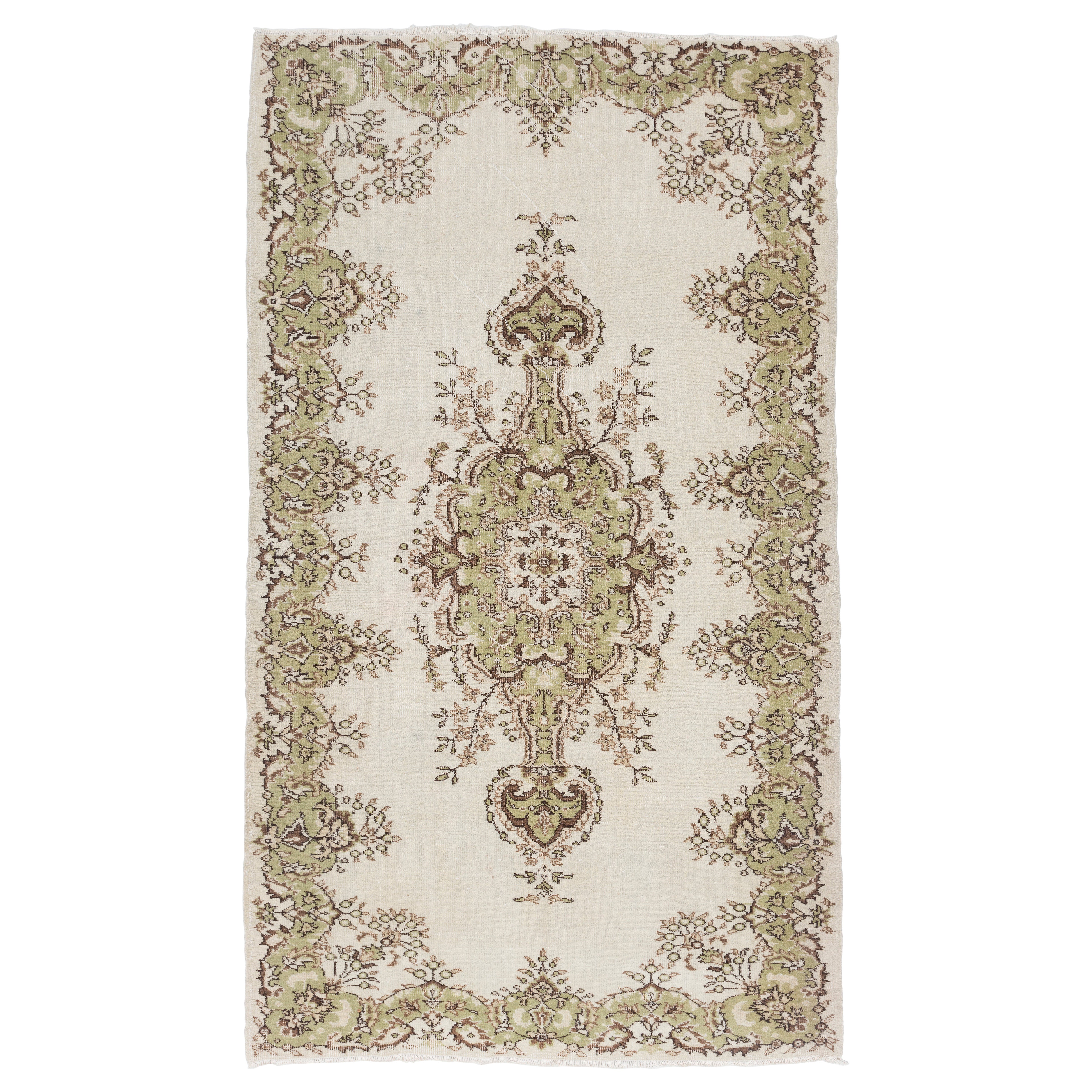 5x8.6 Fuß Vintage Handgefertigter Anatolischer Oushak-Teppich in Beige mit Medaillon-Design
