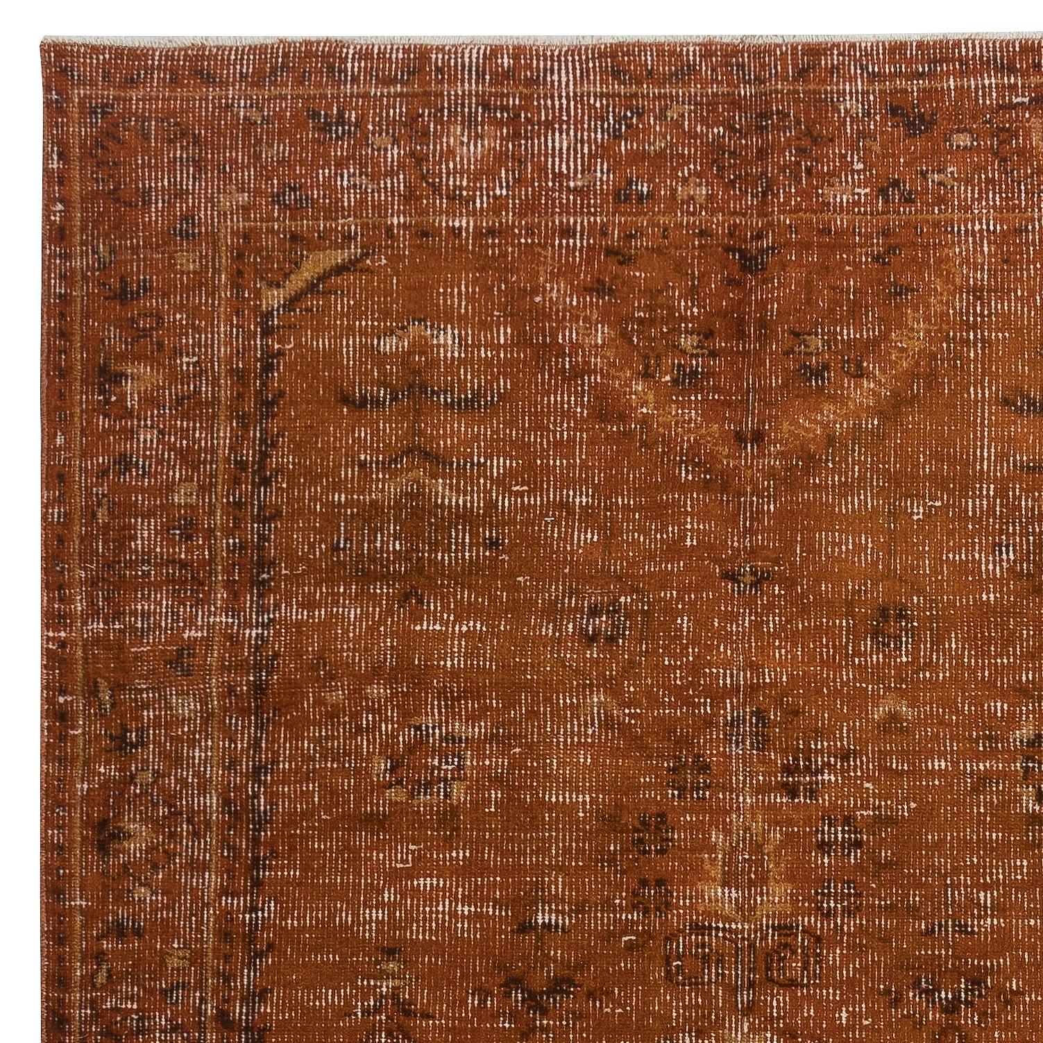 Alfombra Turca Vintage de 5x8,7 pies teñida de Naranja para interiores modernos Turco en venta