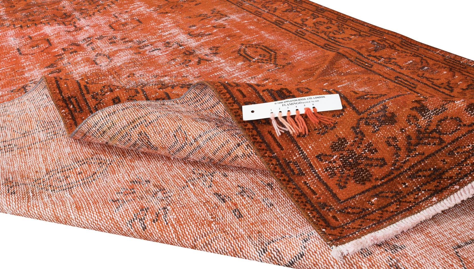 Alfombra Turca Anudada a Mano Sobreteñida de Naranja para Interiores Contemporáneos Moderno en venta