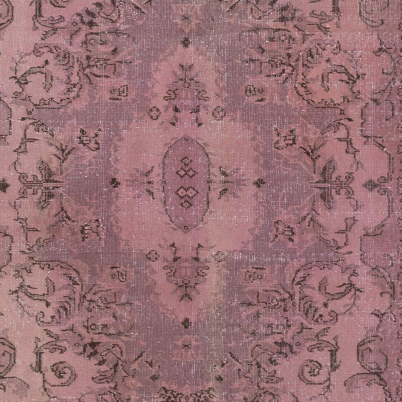 Noué à la main 5x9 Ft Tapis turc vintage fait à la main et teint en rose pour les intérieurs modernes en vente