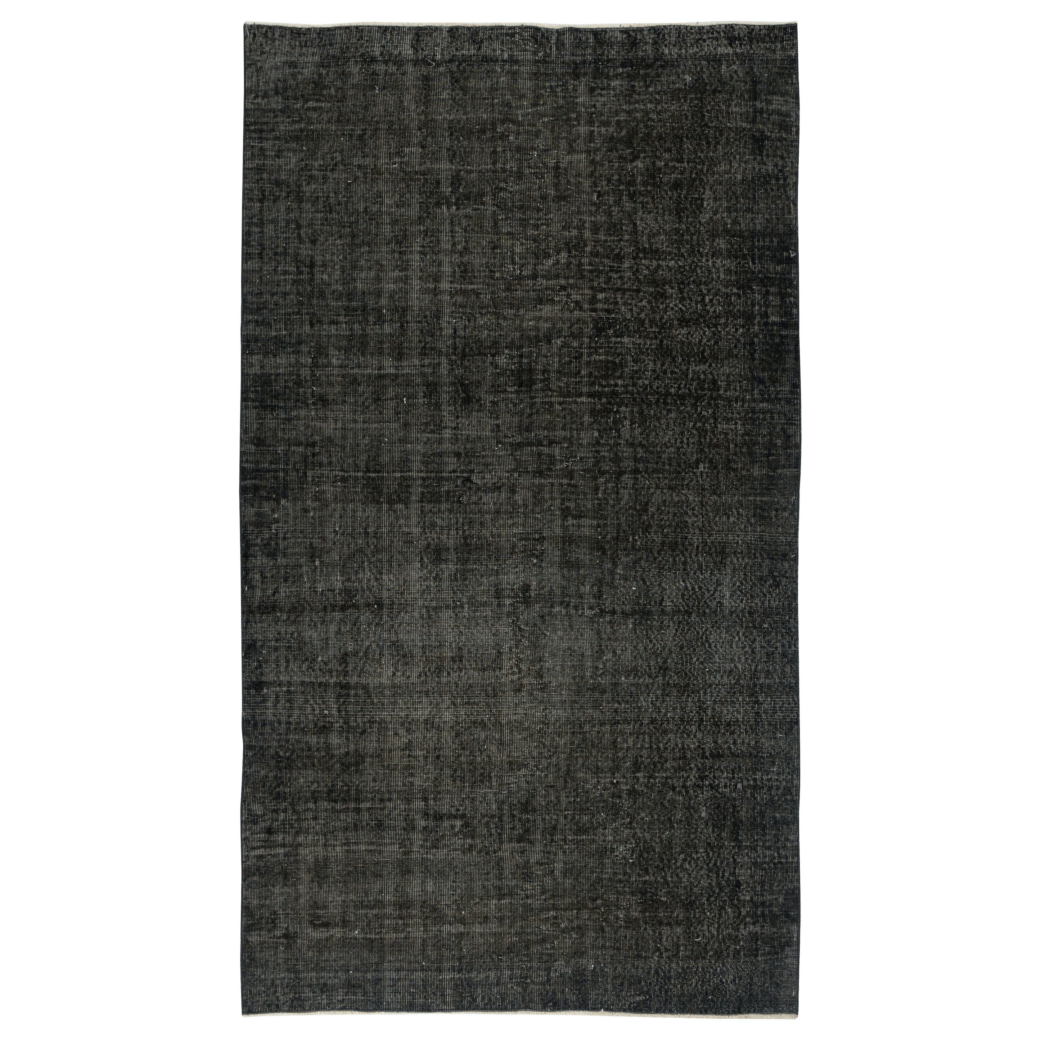 Tappeto vintage per l
area turca fatto a mano di 5x9 piedi, sovratinto in nero per interni moderni