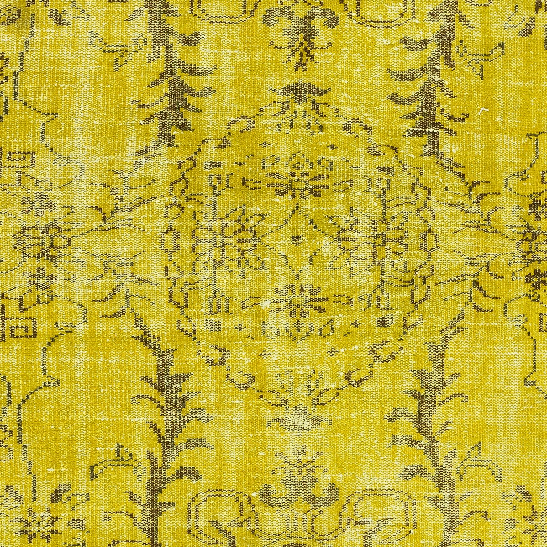 Tissé à la main Tapis turc moderne fait main jaune 5x9 Ft avec motif médaillon en vente