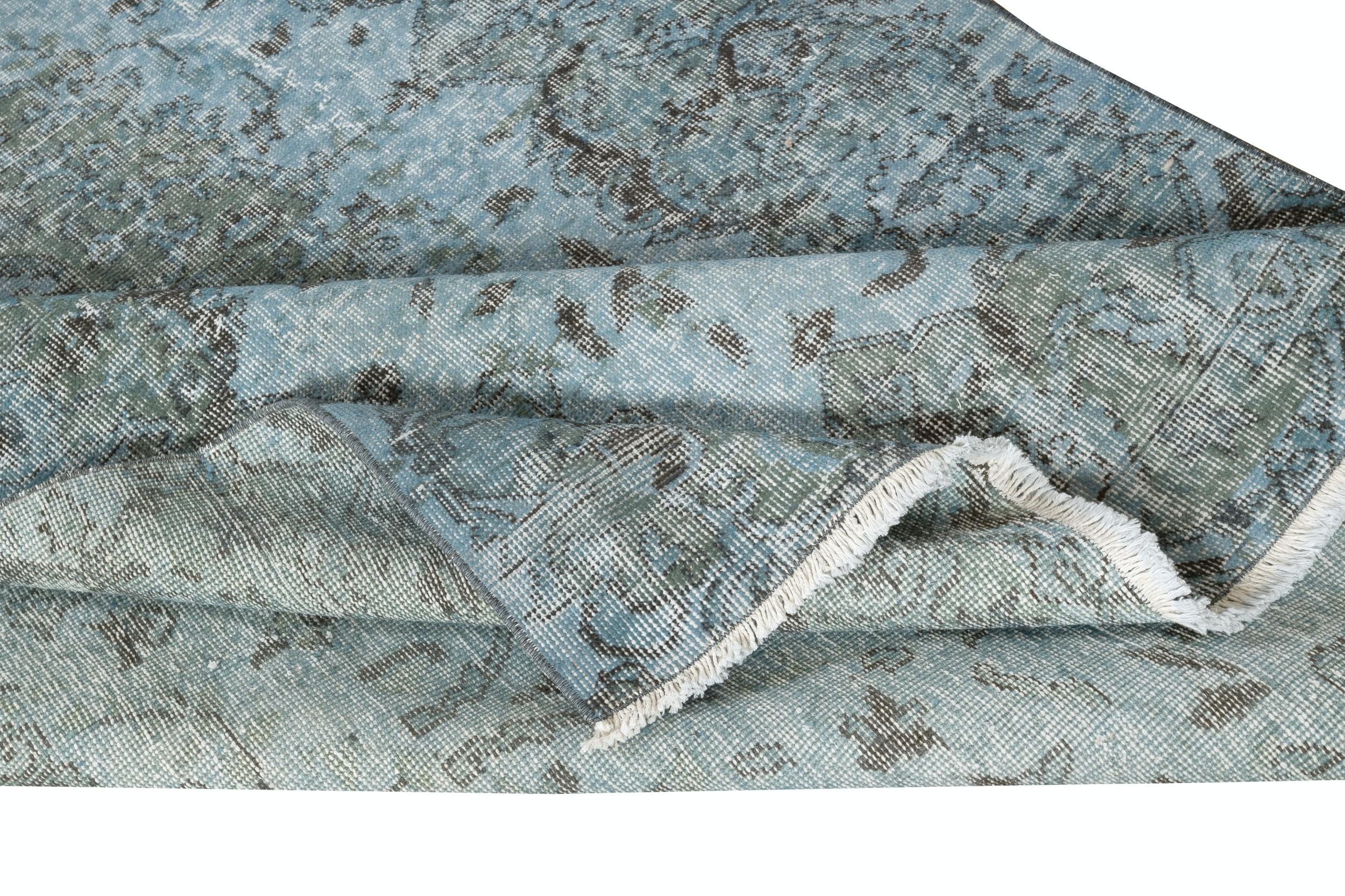 5x9.2 Ft Vintage Türkischer Vintage-Teppich in Blaurot in moderner Inneneinrichtung für modernes Interieur (Moderne) im Angebot