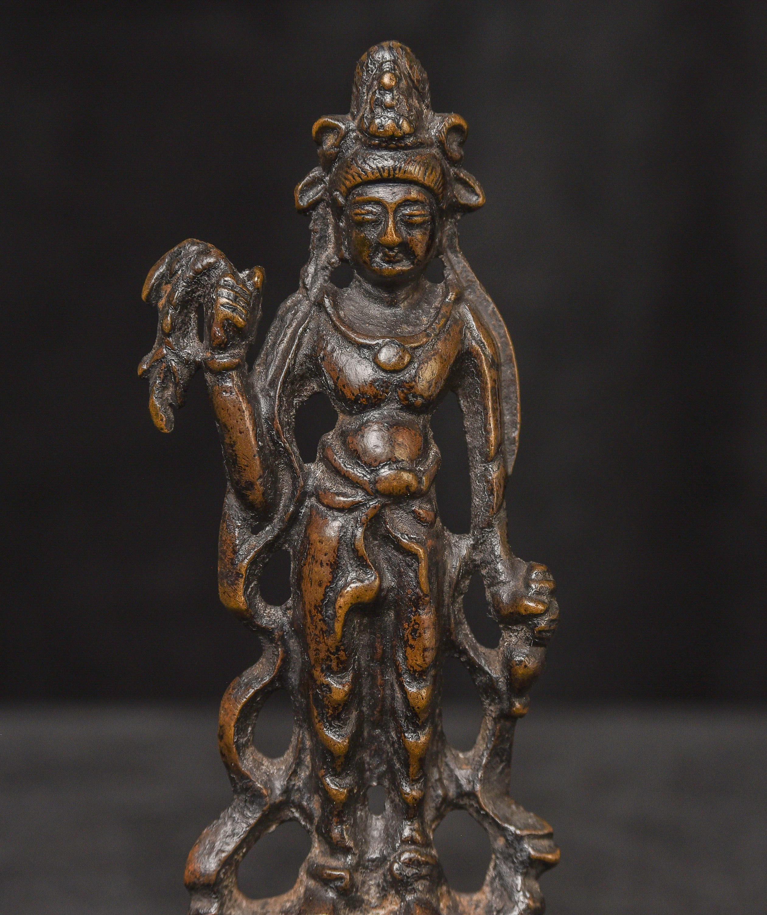  6-9th C Chinese Bronze Bodhisattva of Compassion from the Tang Dynasty - 9685 For Sale 9