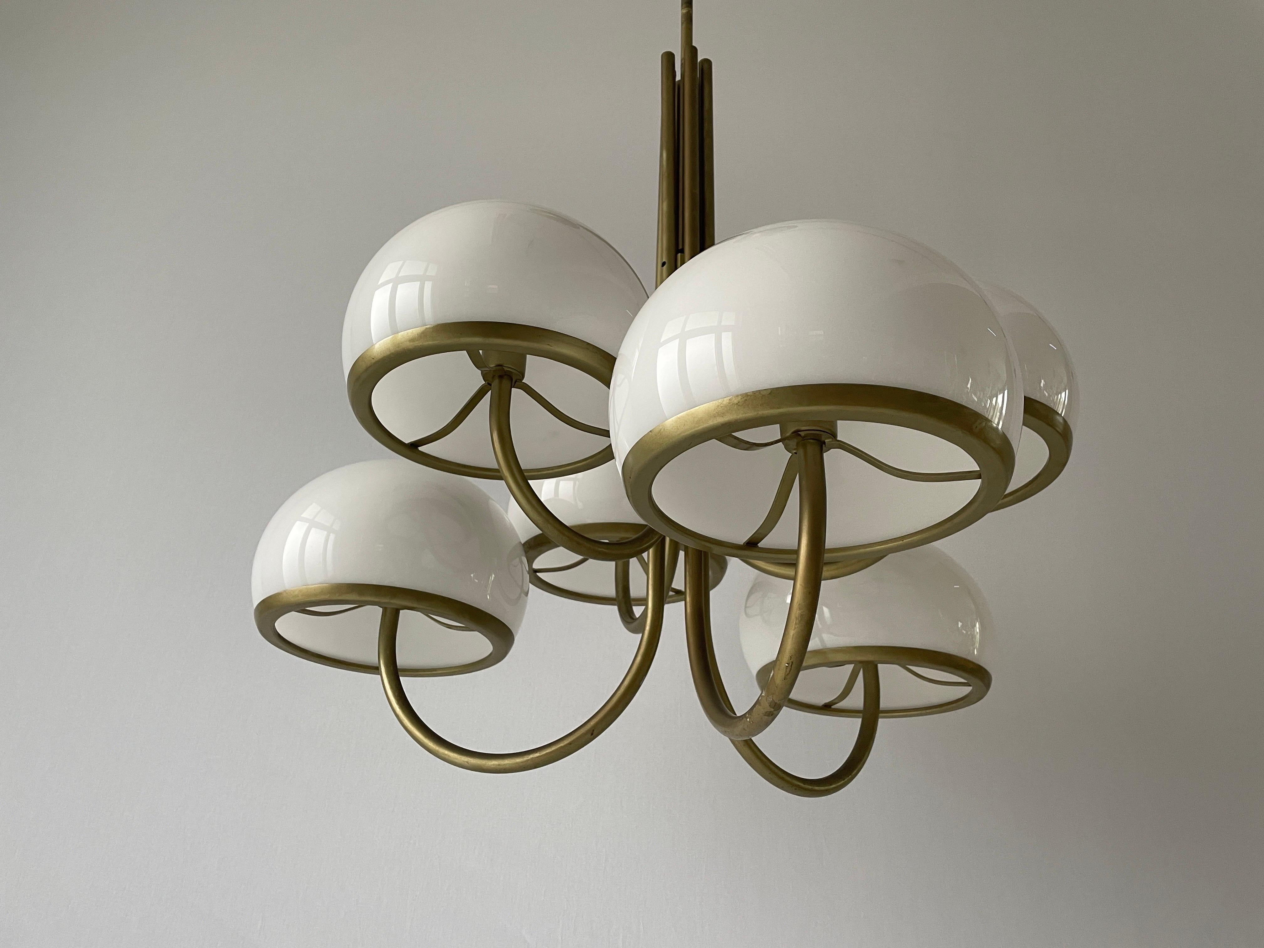 Mid-Century Modern 6 Acrylic Balls Shade Chandelier by Arteluce, 1960s, Italy For Sale
