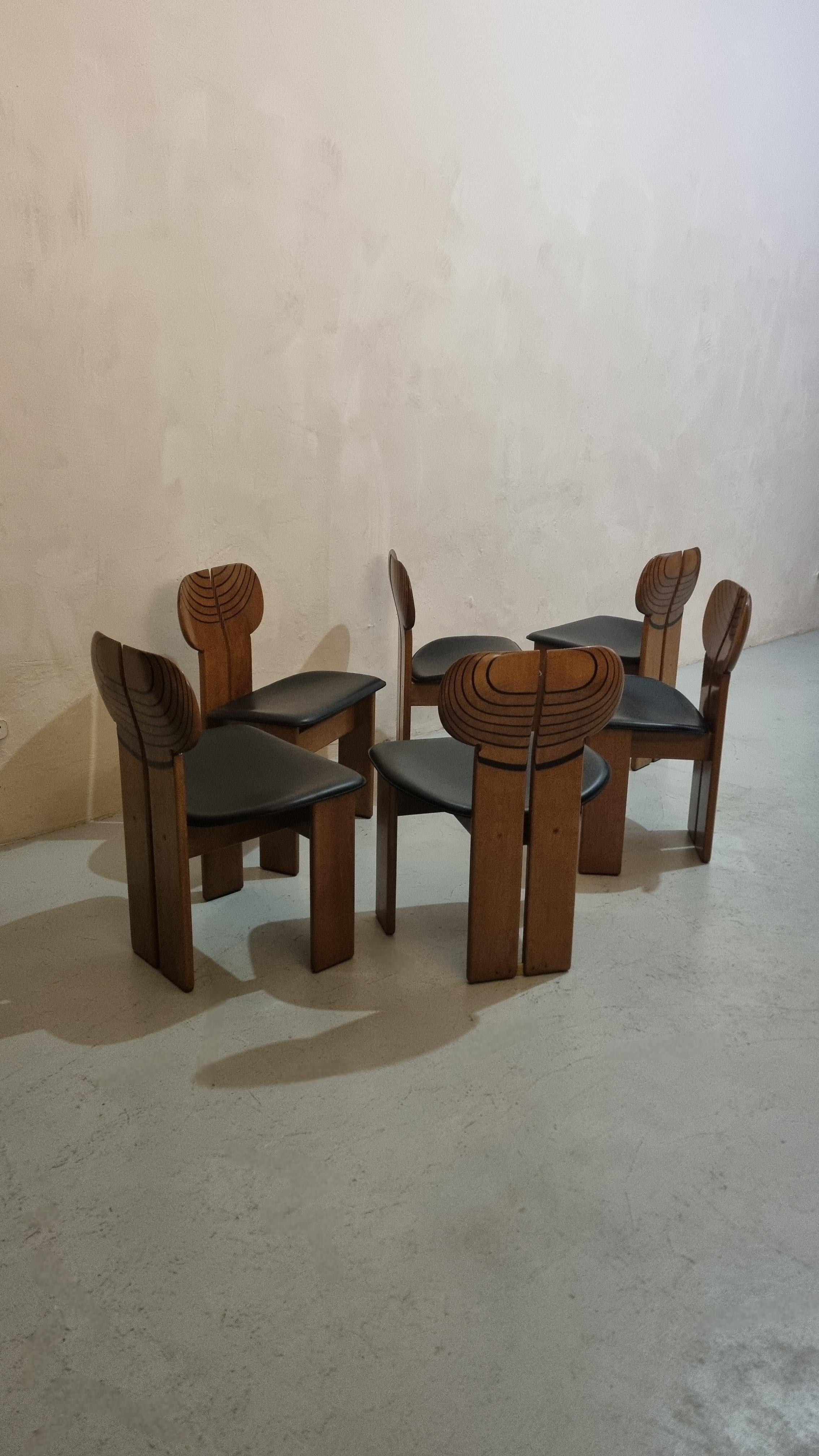 6 Africa chairs designed by Afra & Tobia Scarpa for Maxalto 1980s Artona series For Sale 3