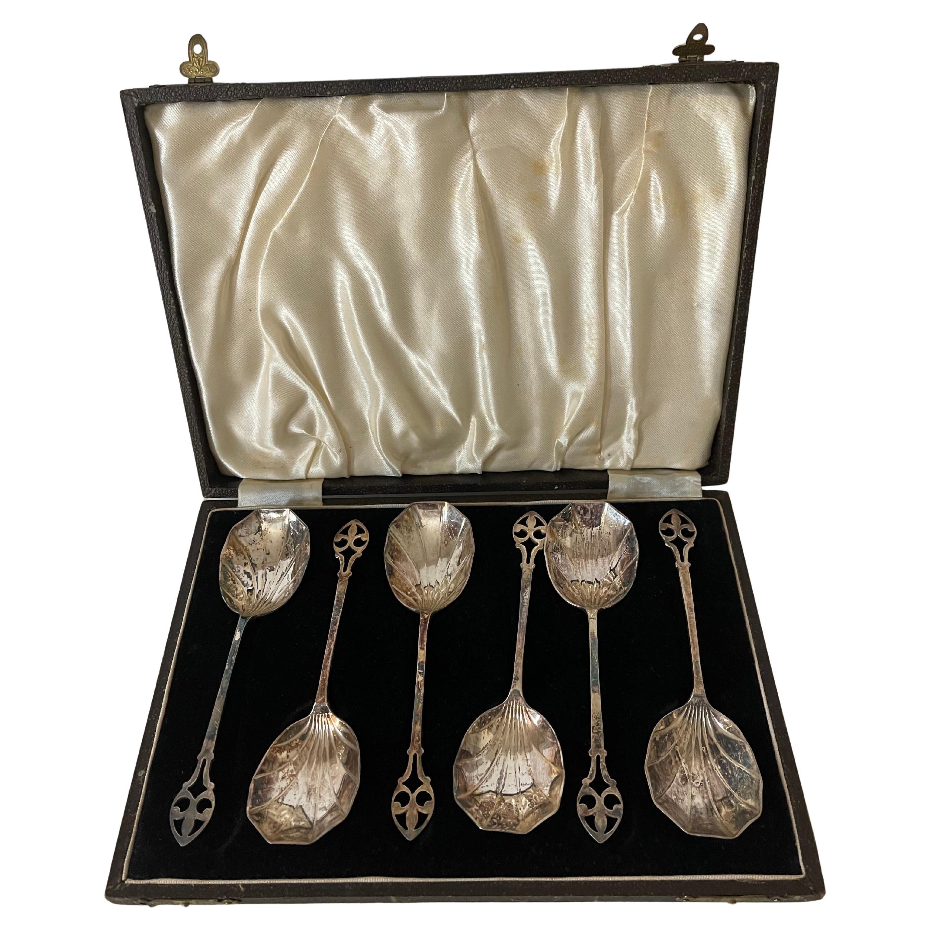 6 American Art Deco Silverplate Tea Spoons in Bix