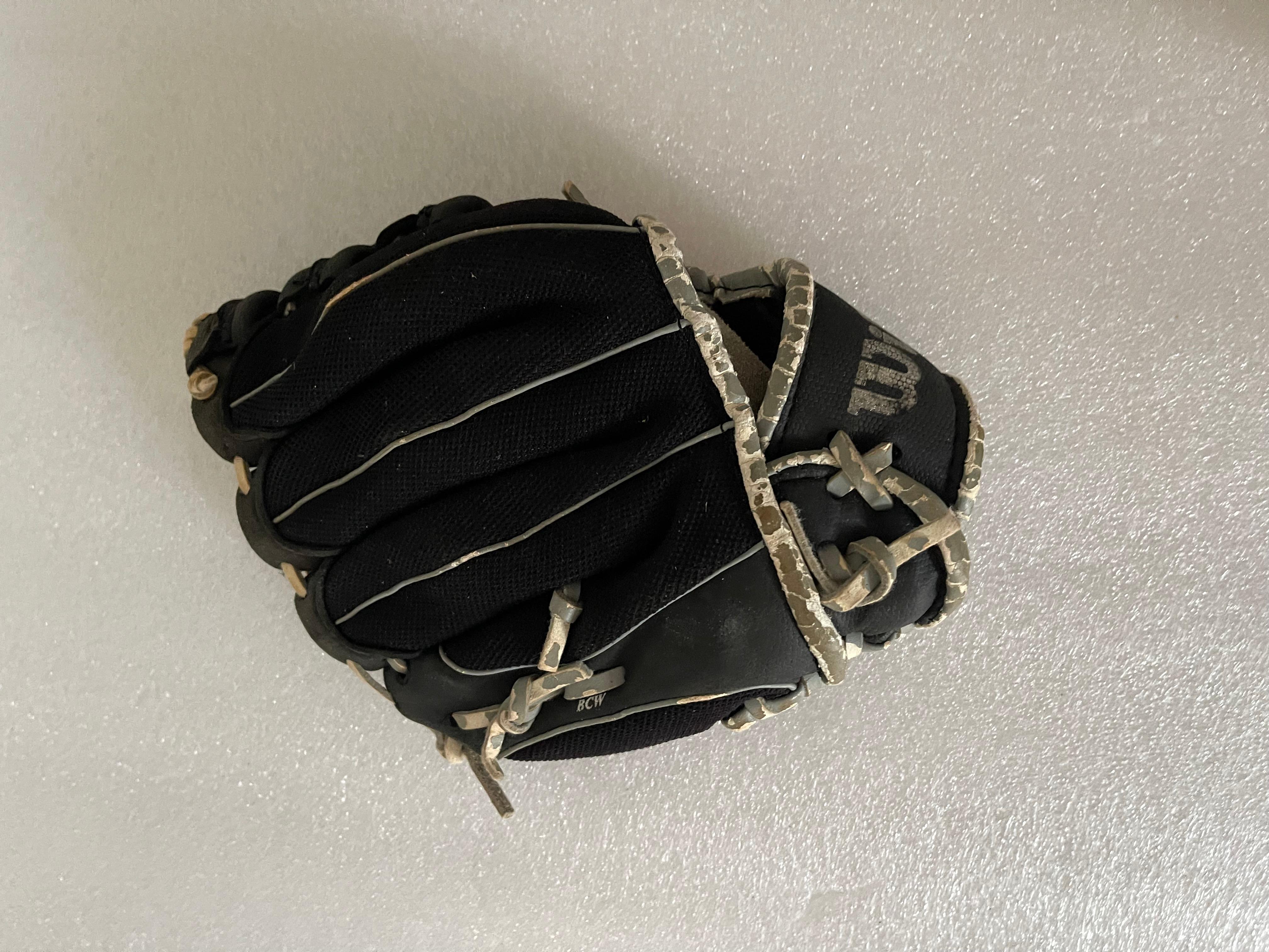 6 Collectional de gants de baseball antiques en vente 8