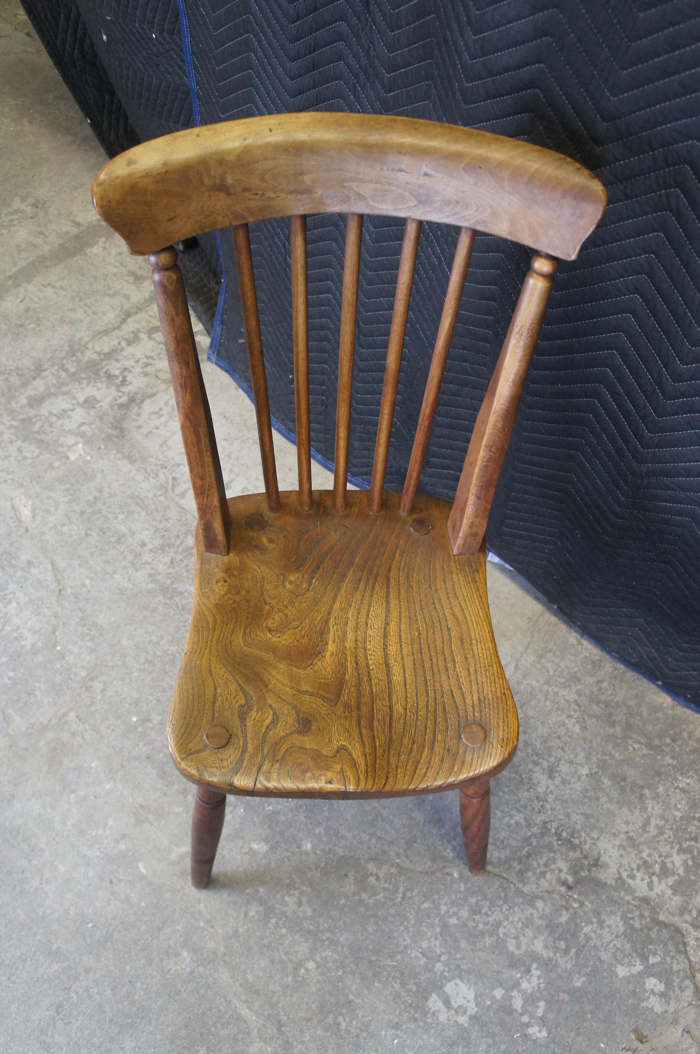 6 Antique English Glenister Wycomb Elm Windsor Country Farmhouse Dining Chairs In Good Condition For Sale In Dayton, OH