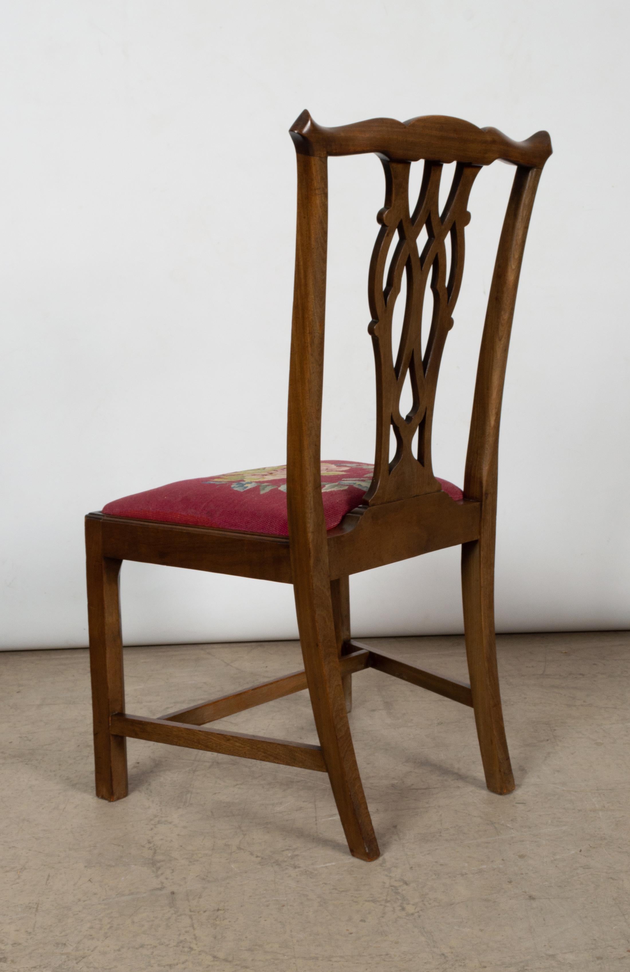 6 chaises de salle à manger anglaises anciennes en acajou de style néo-Chippendale victorien en vente 8