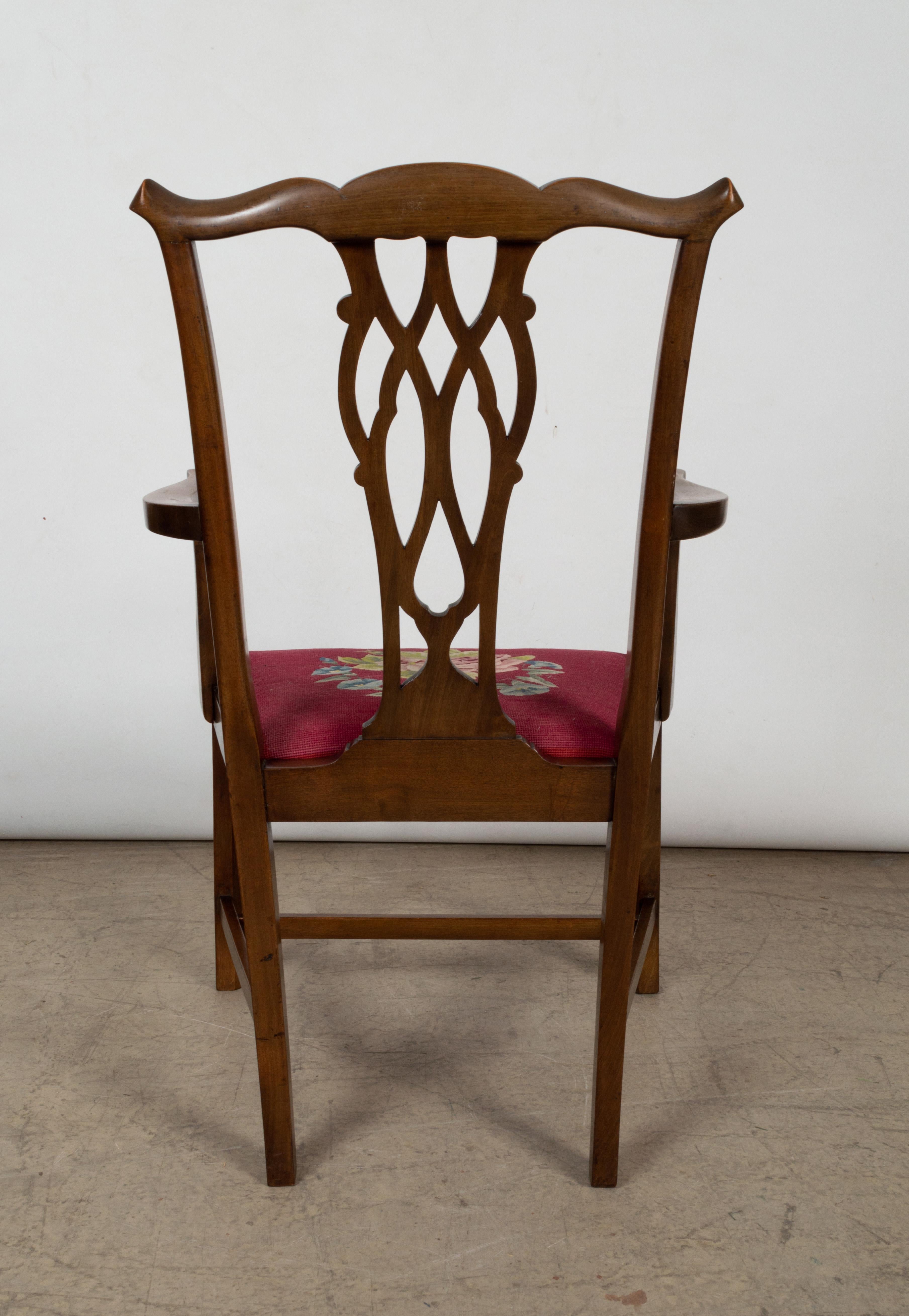 XIXe siècle 6 chaises de salle à manger anglaises anciennes en acajou de style néo-Chippendale victorien en vente