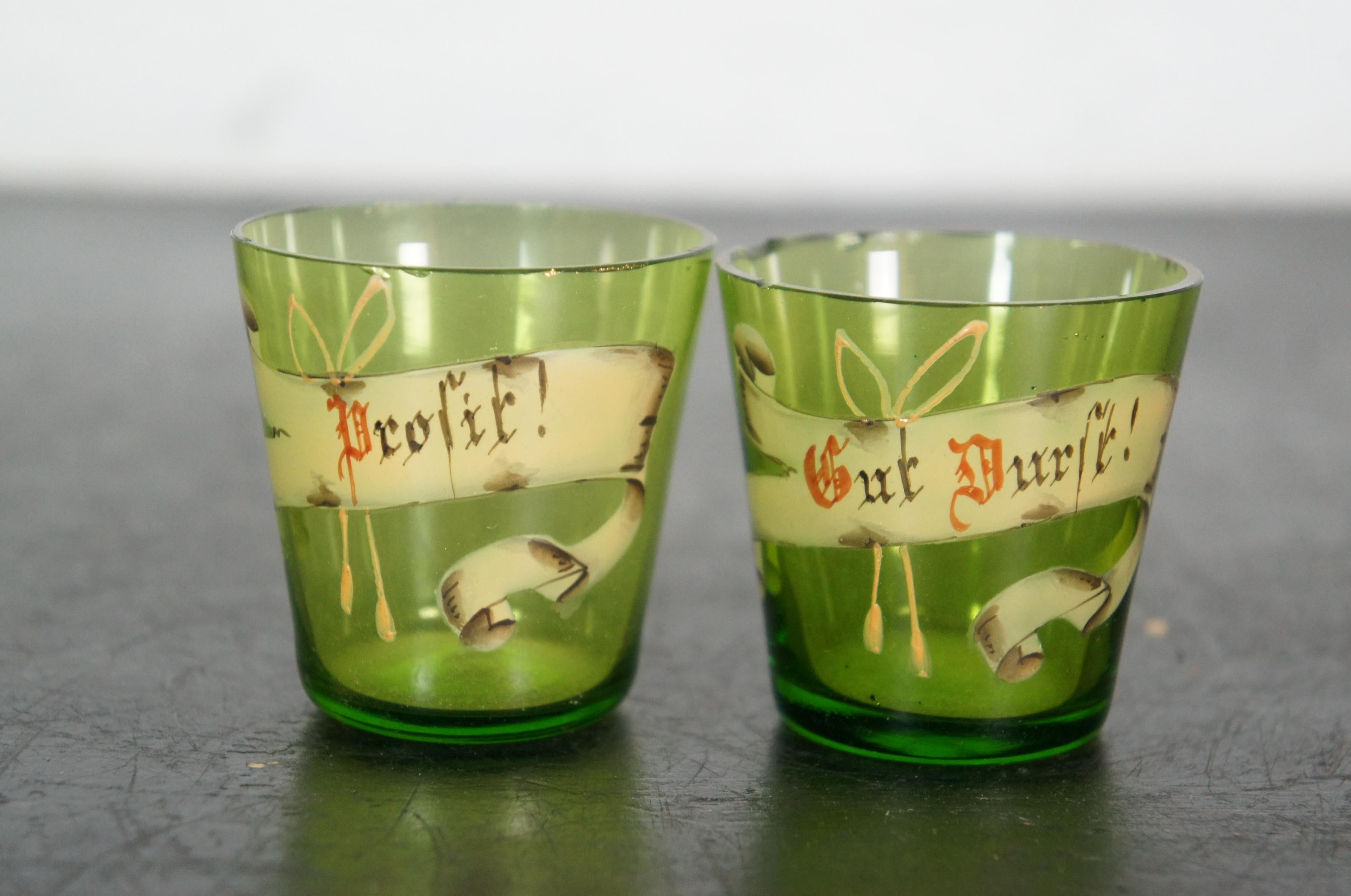 6 jarra y tazas antiguas alemanas de Bohemia de vidrio verde esmaltado con tapa 5