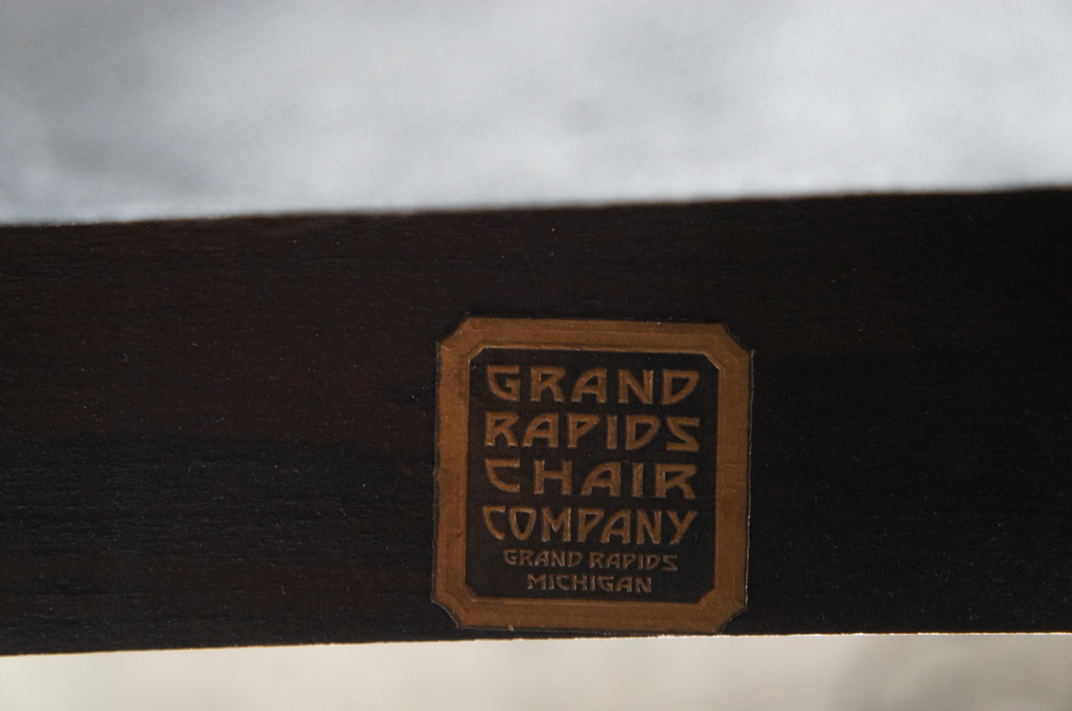 6 Antique Grand Rapids Chair Co. William & Mary Walnut Dining Chairs Jacobean 7