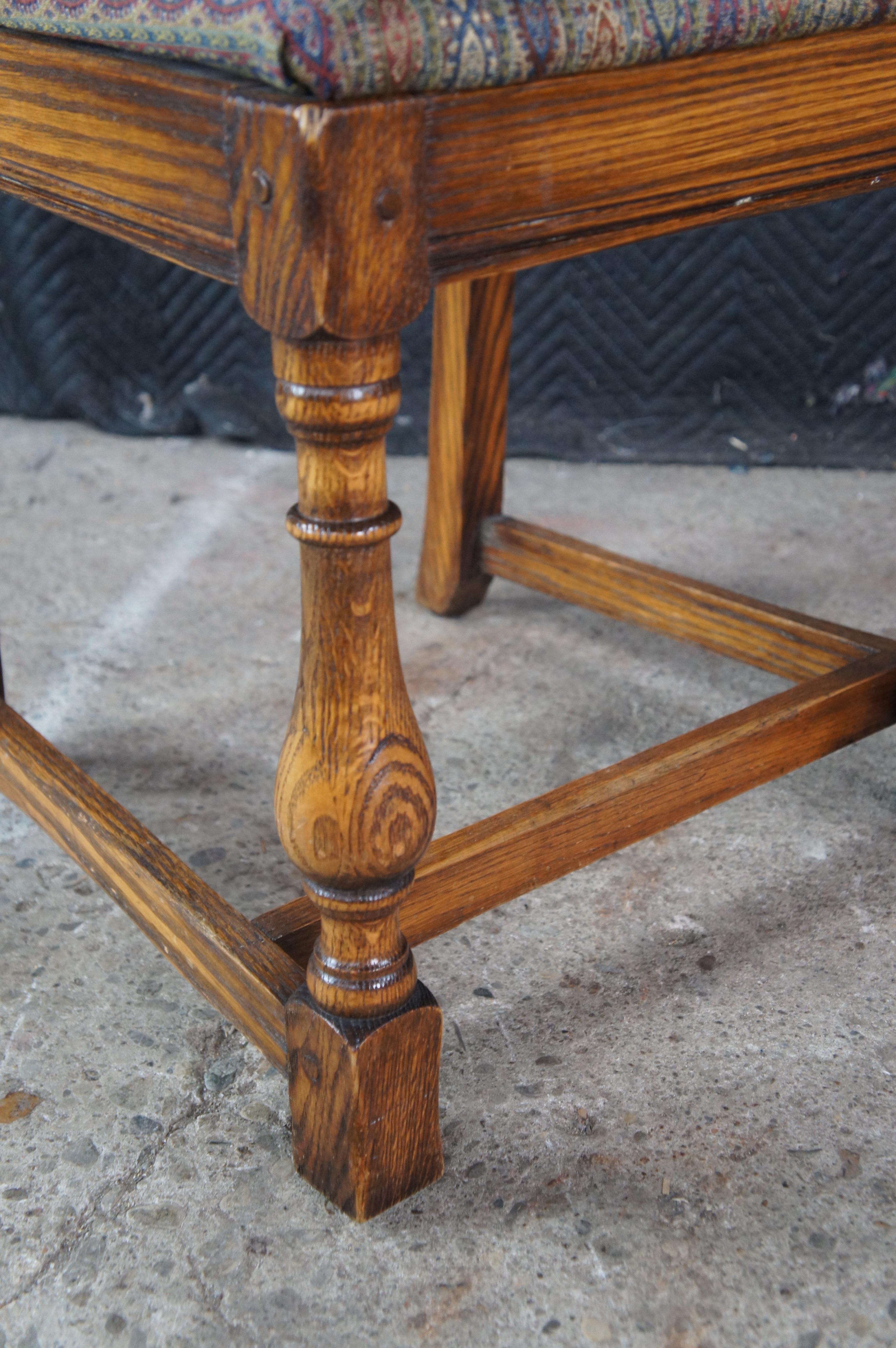 6 Antike Jamestown Lounge Jacobean Tudor Feudal Oak geschnitzt Esszimmerstühle (20. Jahrhundert) im Angebot