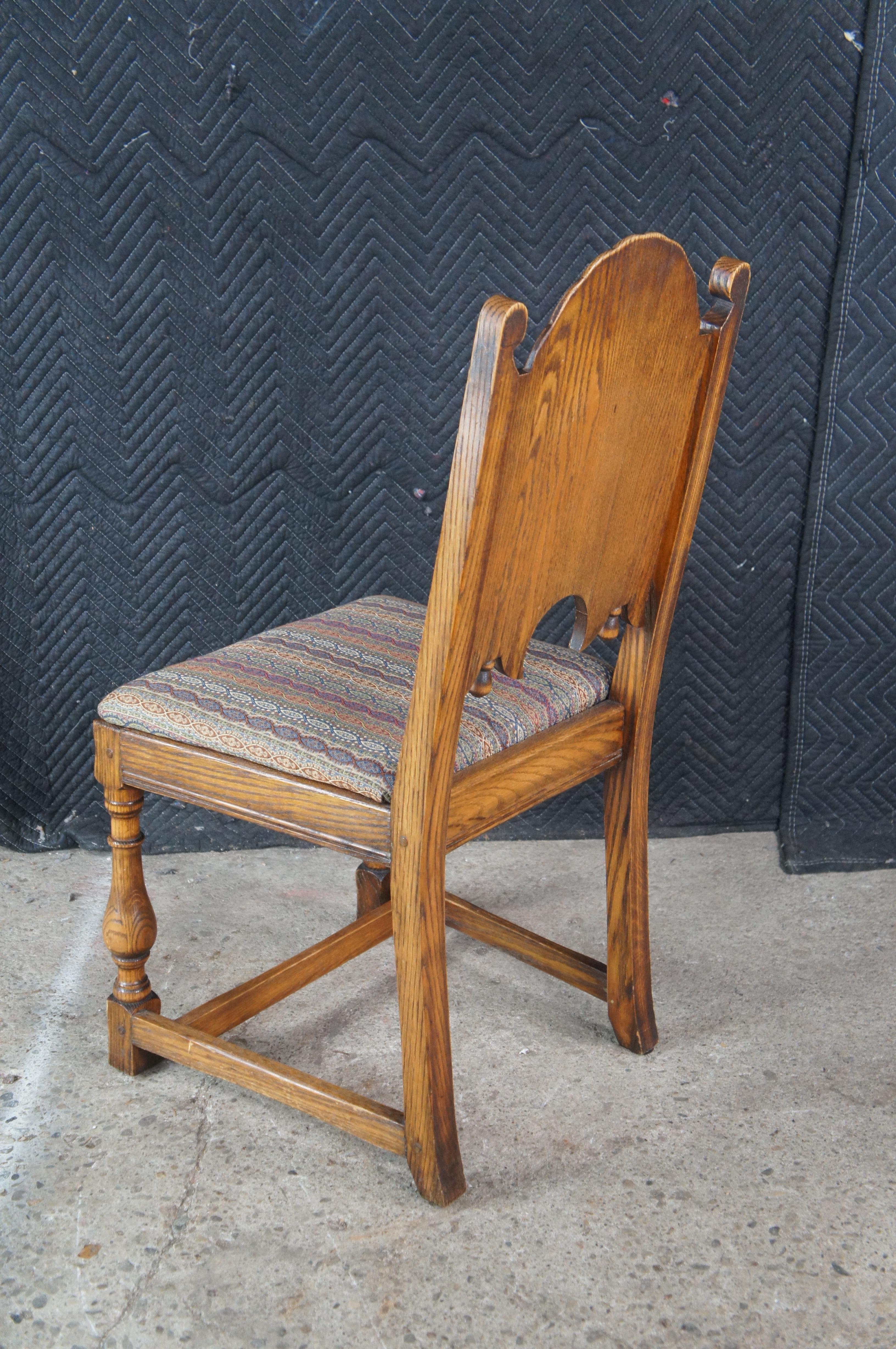 6 Antike Jamestown Lounge Jacobean Tudor Feudal Oak geschnitzt Esszimmerstühle im Angebot 1