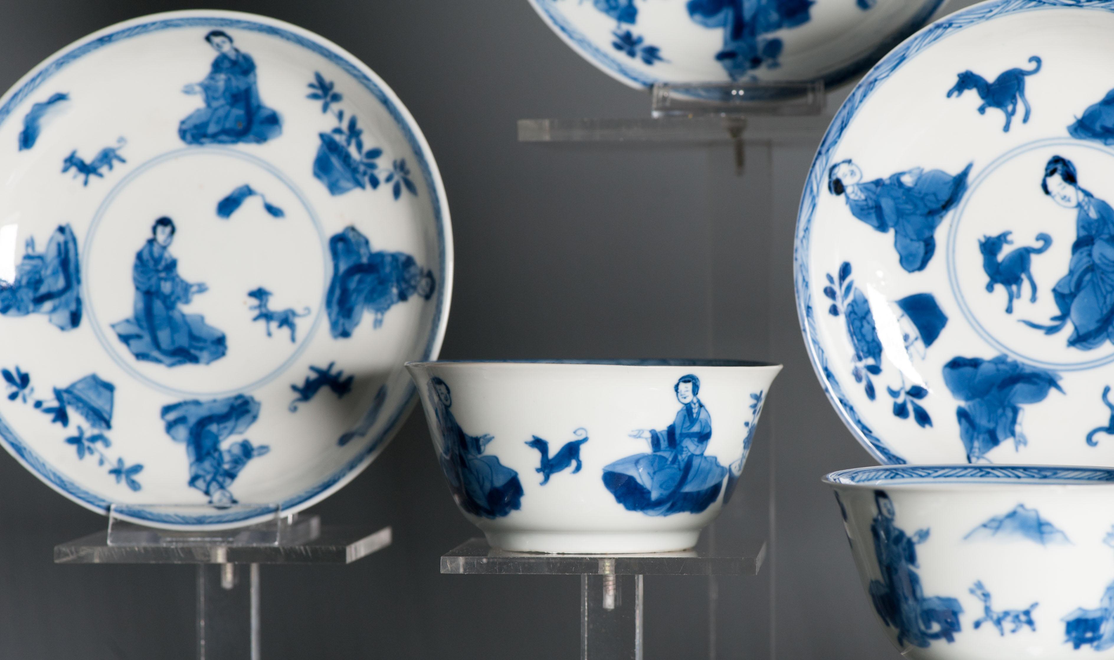 #6 Antique Période Kangxi Coquille d'oeuf Bols à thé et plats en porcelaine chinoise DAME. en vente 9