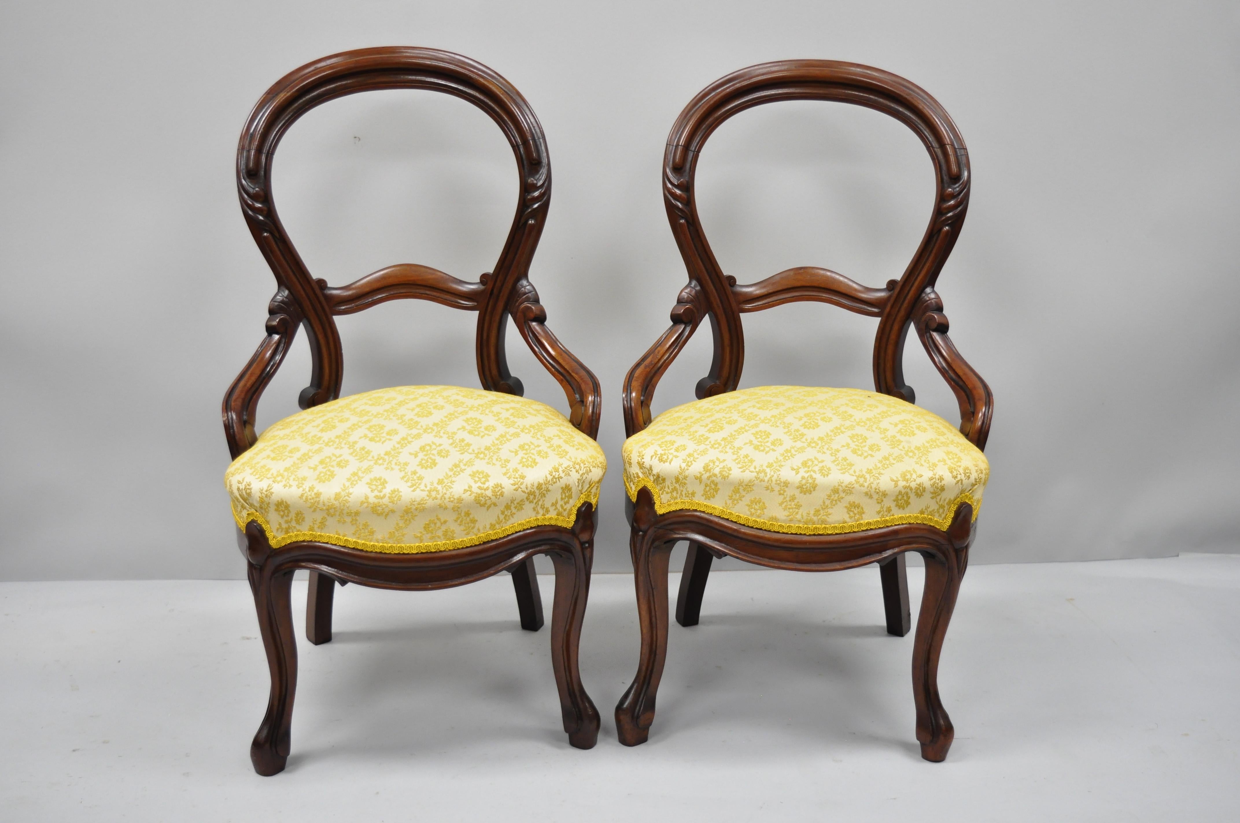 6 antique Victorian carved walnut balloon back parlor dining chairs. Listing includes solid wood construction, beautiful wood grain, and cabriole legs; very nice antique item, circa mid-late 1800s. Measurements: 34
