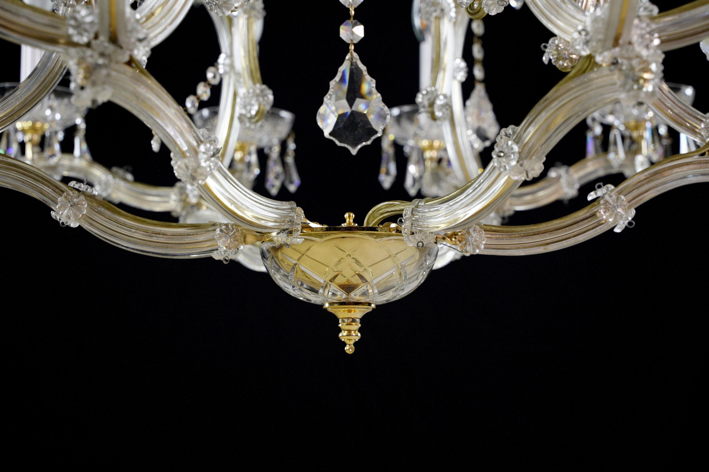 20th Century 6 Arm 18 Lights Marie Therese Crystal & Brass Chandelier For Sale