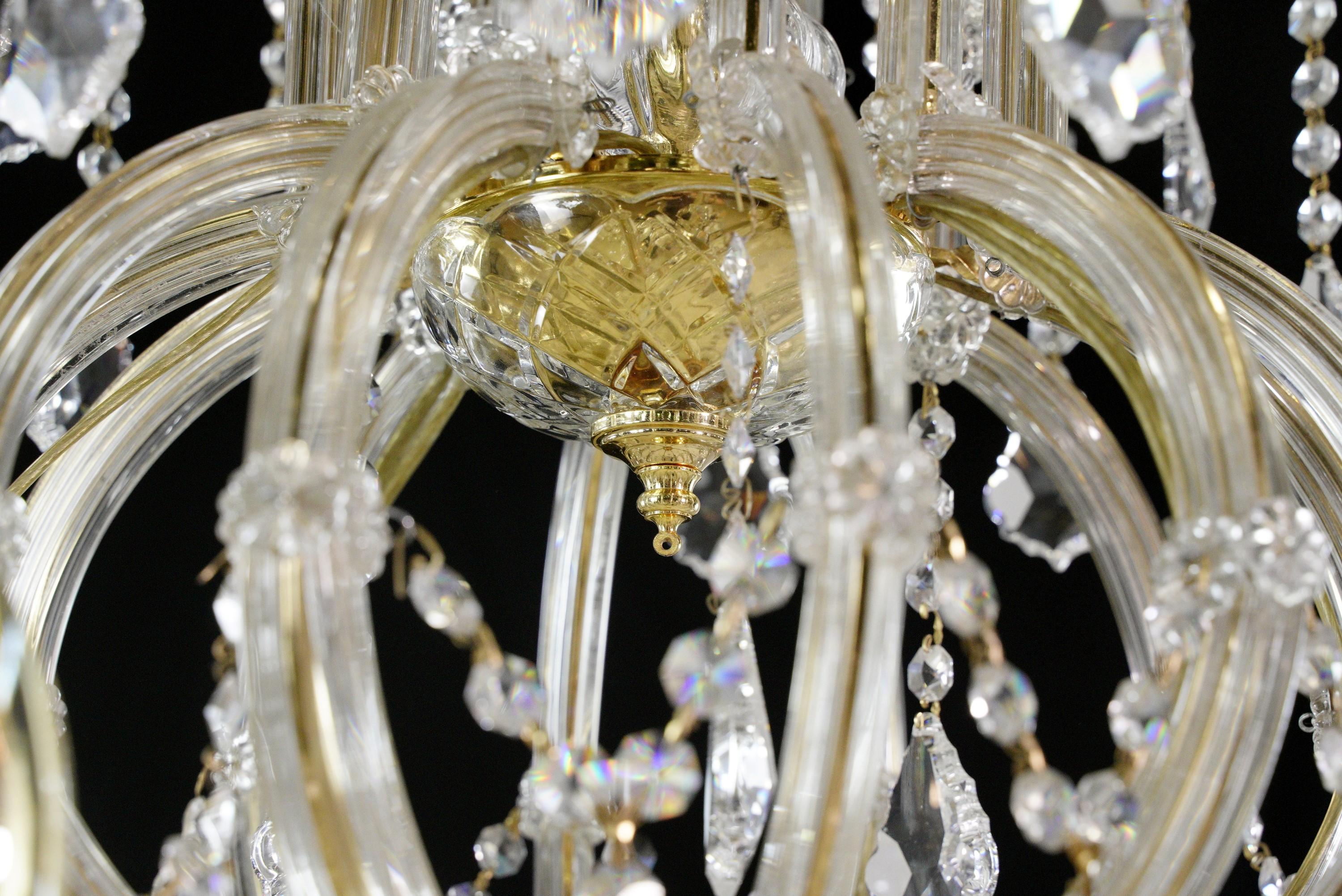6 Arm 18 Lights Marie Therese Crystal & Brass Chandelier For Sale 5
