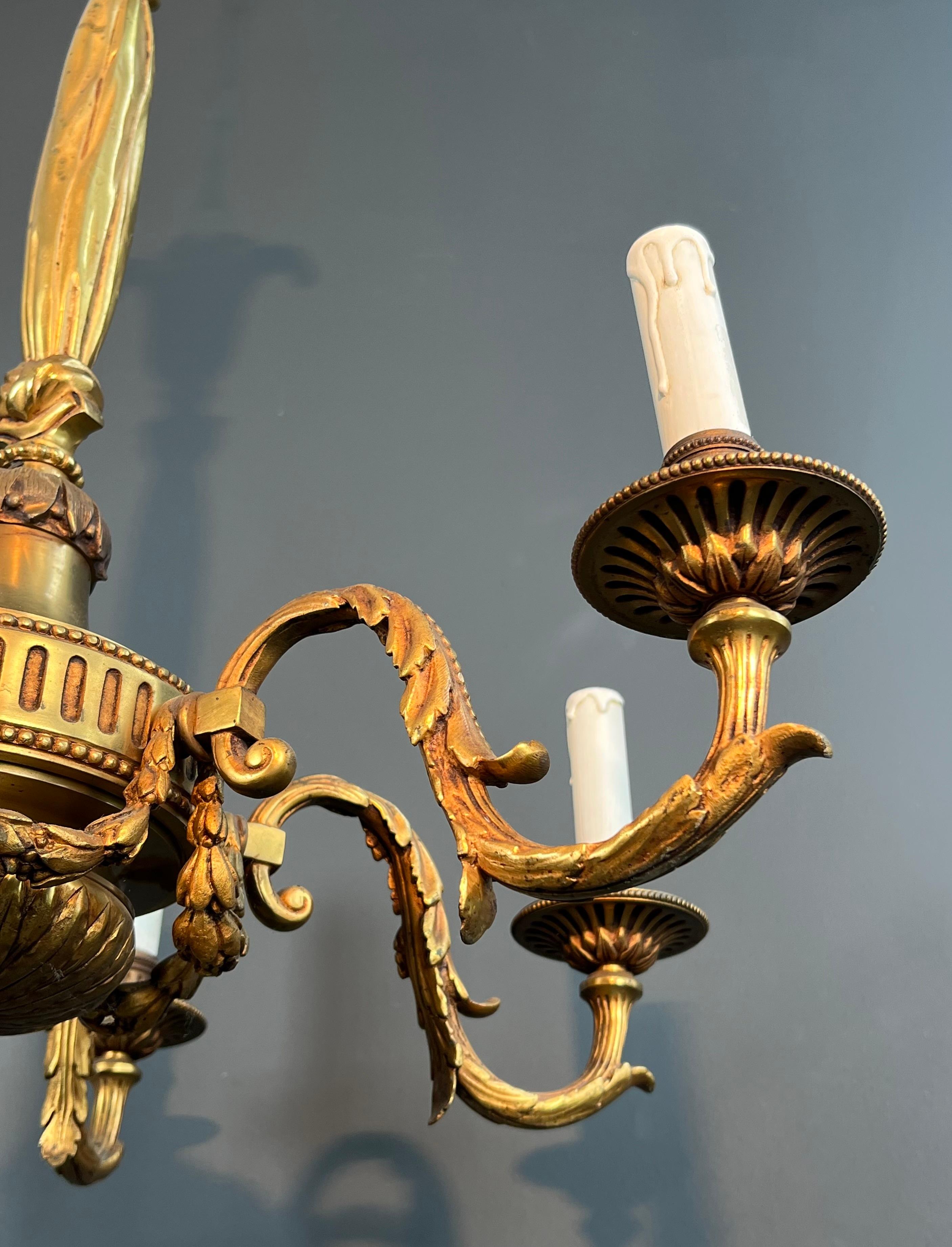 Lustre en bronze à 6 branches de style Louis XVI en vente 4