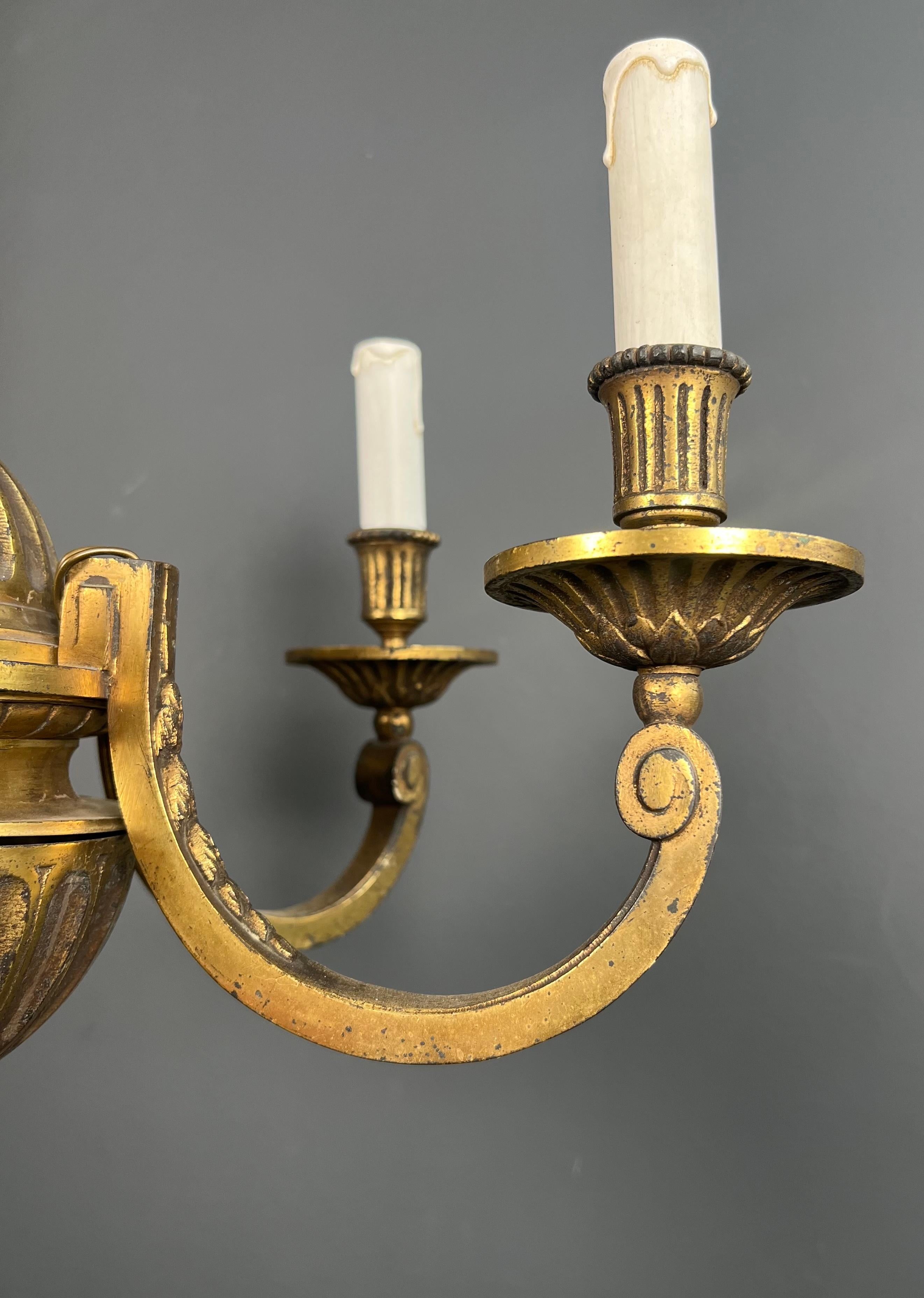 6-armiger Bronze-Kronleuchter im Stil von Ludwig dem 16. im Angebot 11