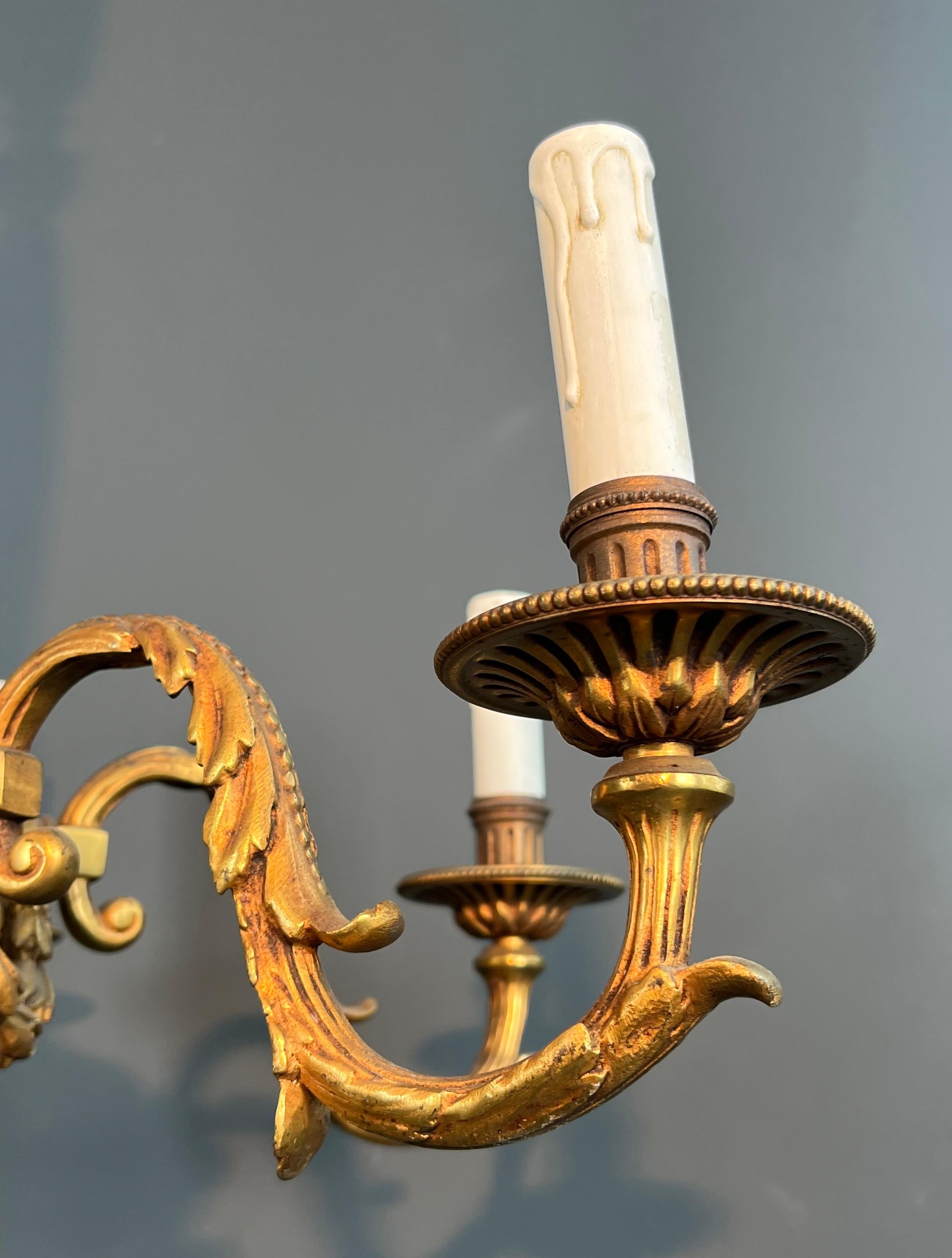 Lustre en bronze à 6 branches de style Louis XVI en vente 12