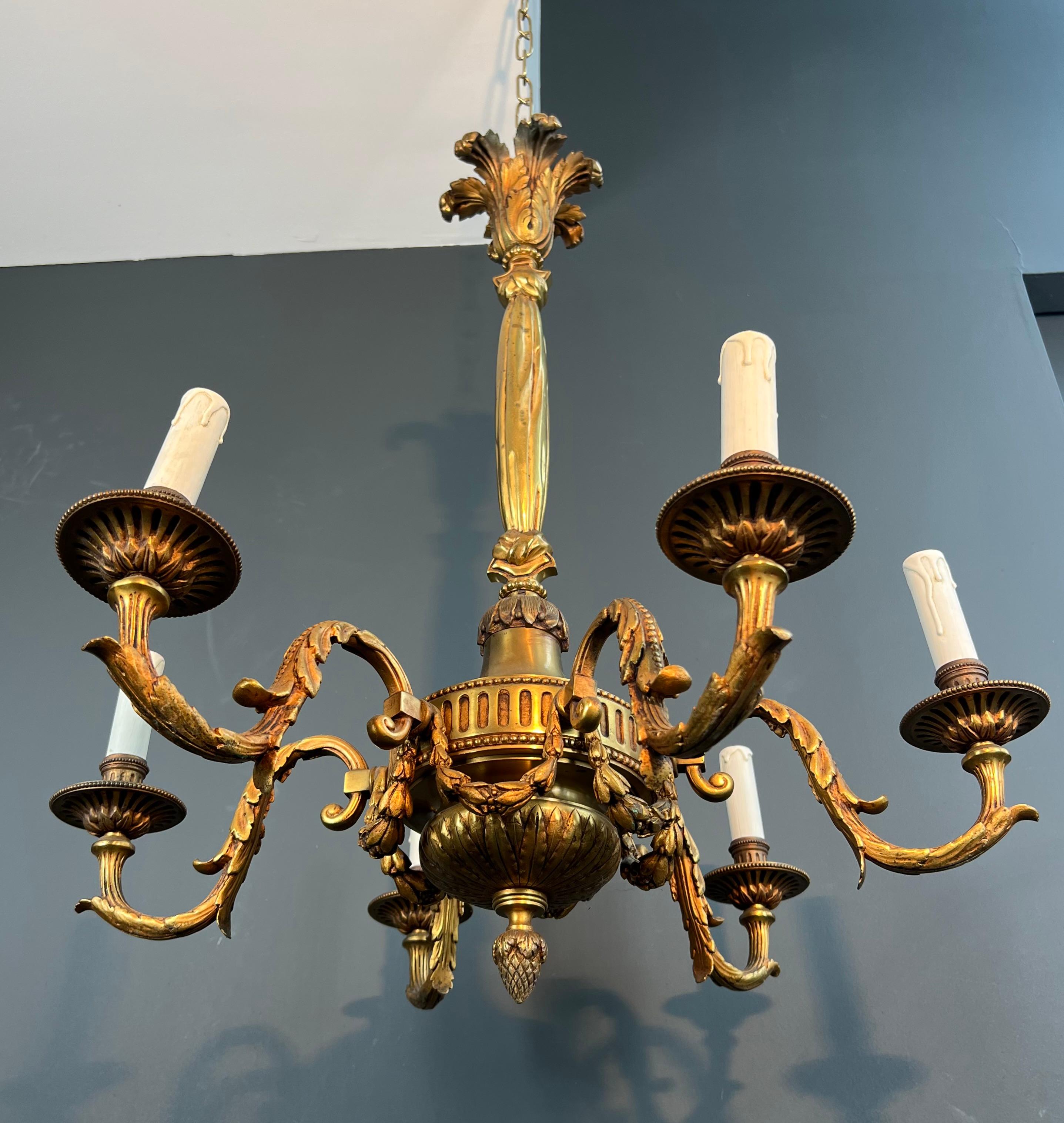 Lustre en bronze à 6 branches de style Louis XVI en vente 14