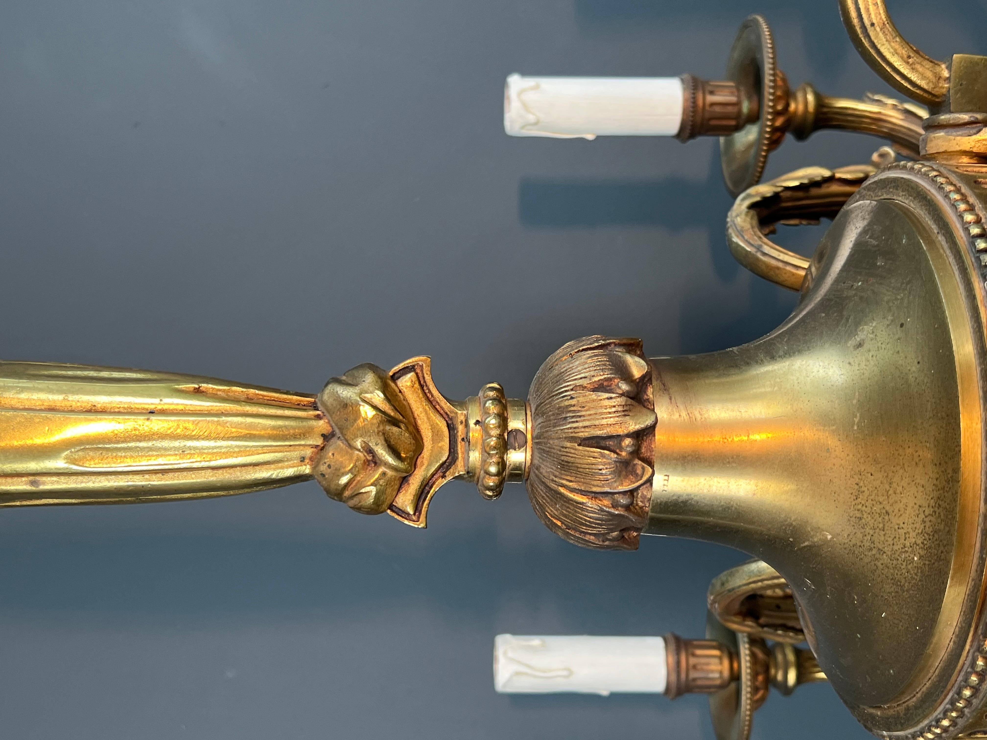 Lustre en bronze à 6 branches de style Louis XVI Bon état - En vente à Marcq-en-Barœul, Hauts-de-France