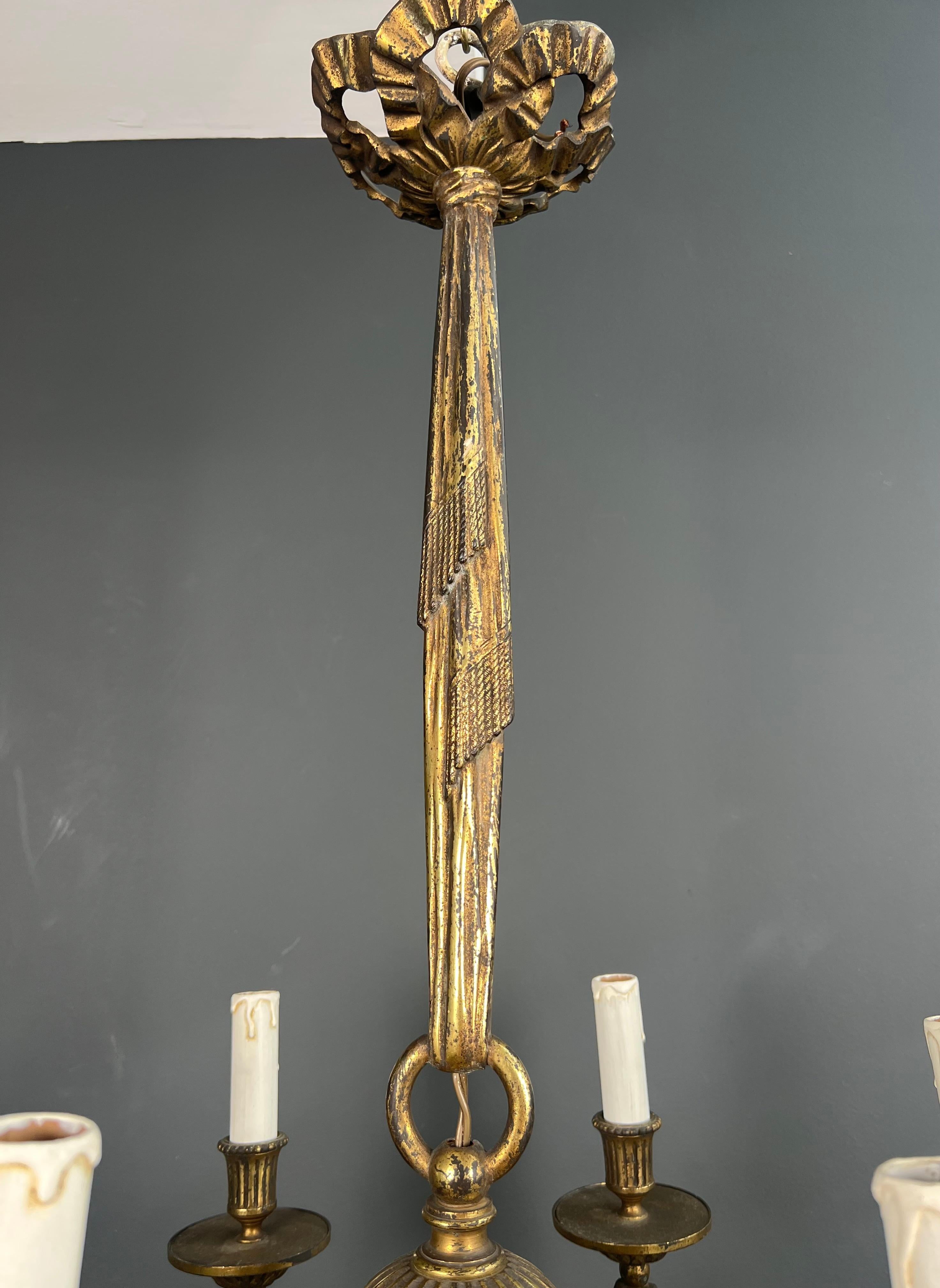 6-armiger Bronze-Kronleuchter im Stil von Ludwig dem 16. im Zustand „Gut“ im Angebot in Marcq-en-Barœul, Hauts-de-France