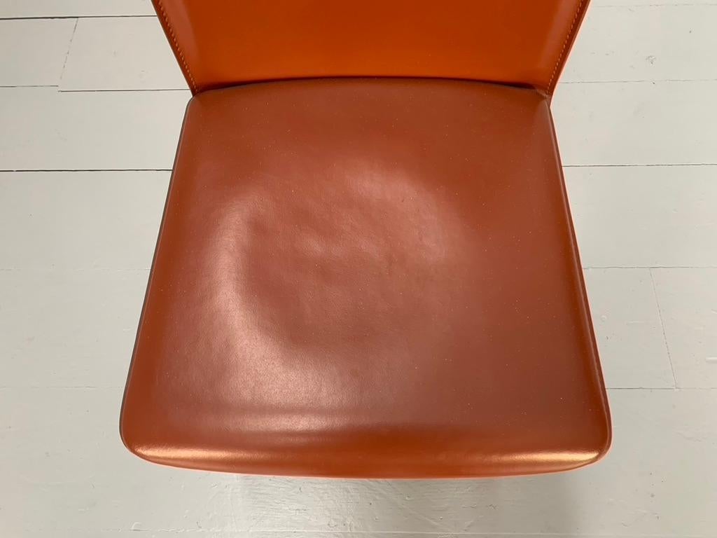 6 Arper Esszimmerstühle - In Brown Sattelleder im Angebot 7