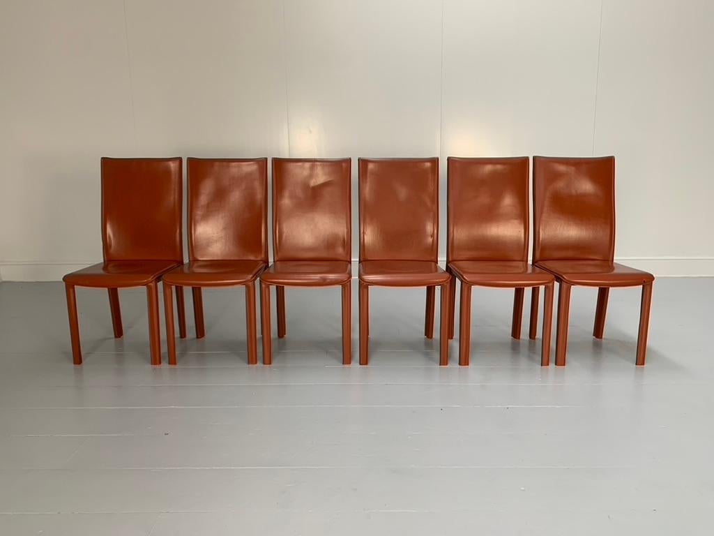 6 Arper Esszimmerstühle - In Brown Sattelleder im Zustand „Gut“ im Angebot in Barrowford, GB