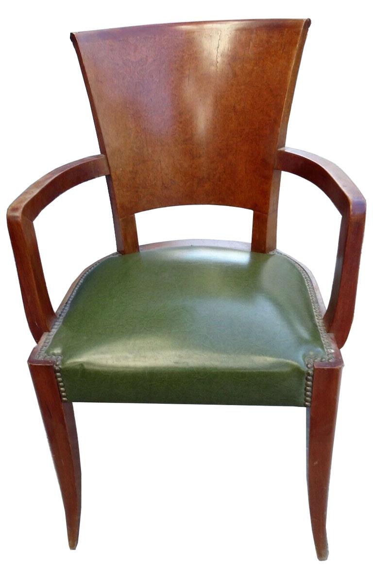 6 Art Deco armchairs in walnut and elm burl circa 1930.
Faux leather upholstery
Patina to redo

