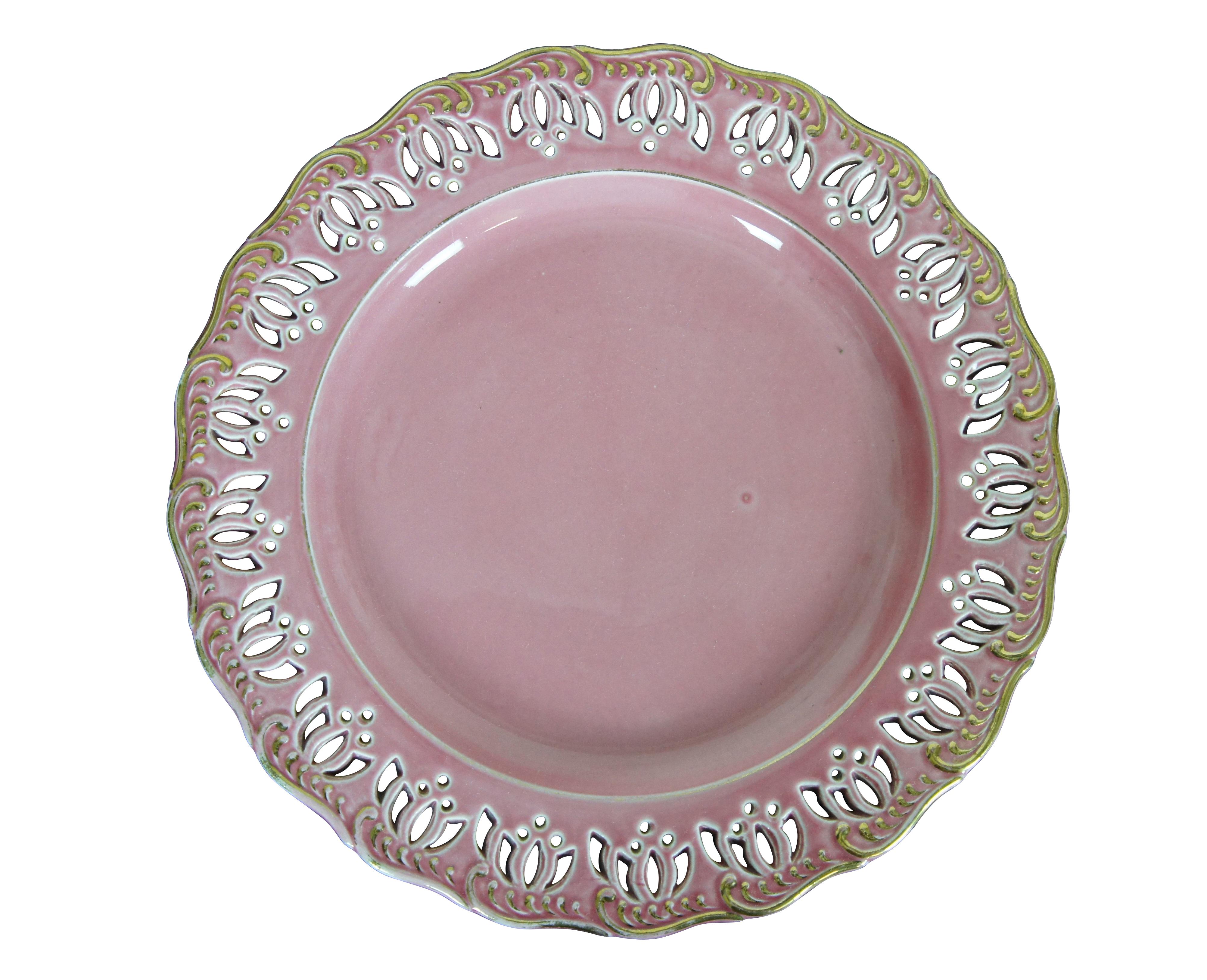 scalloped pink plates