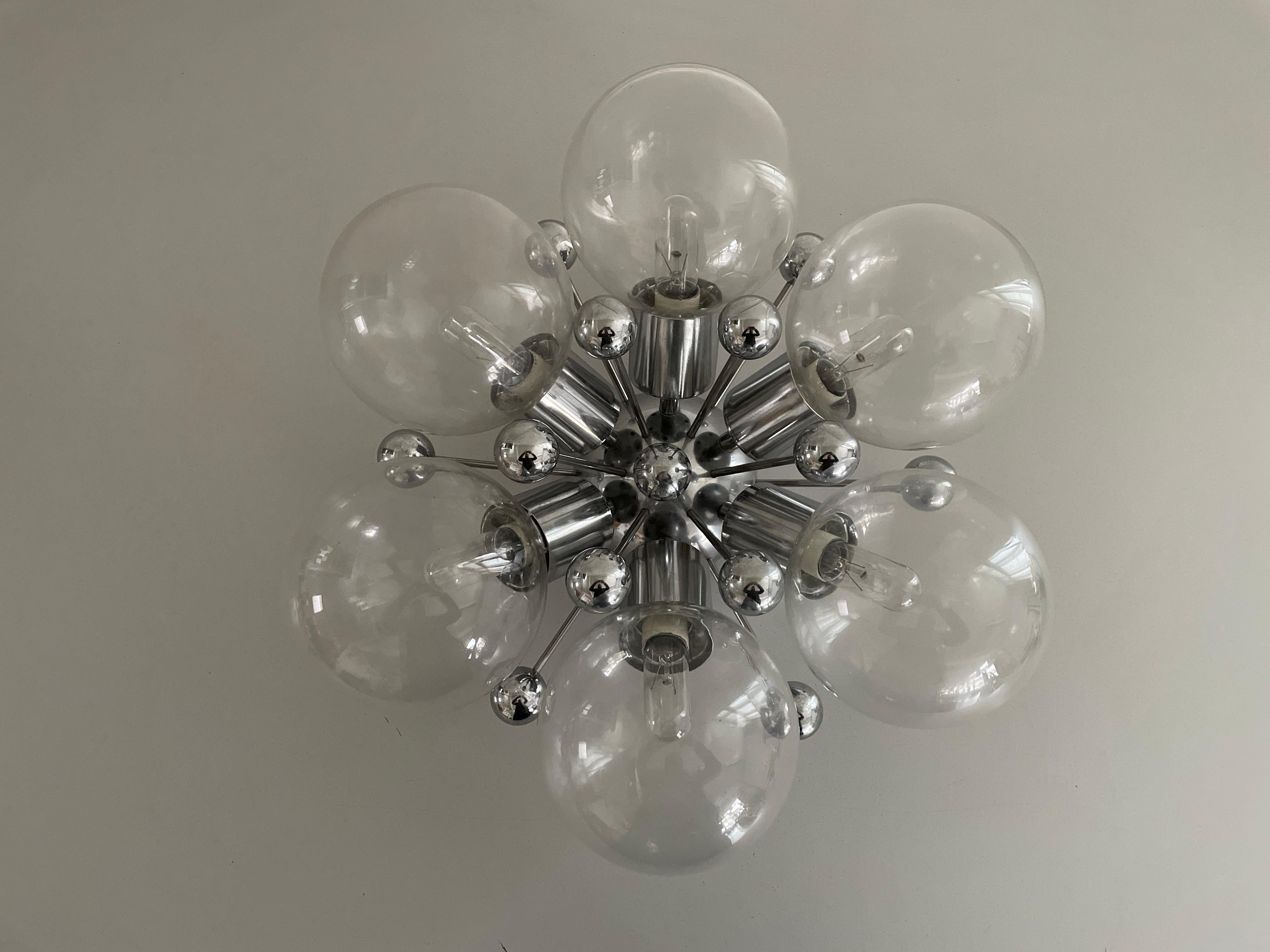 Mid-Century Modern Lampe encastrée atomique à 6 boules en verre et chrome, années 1960, Italie en vente