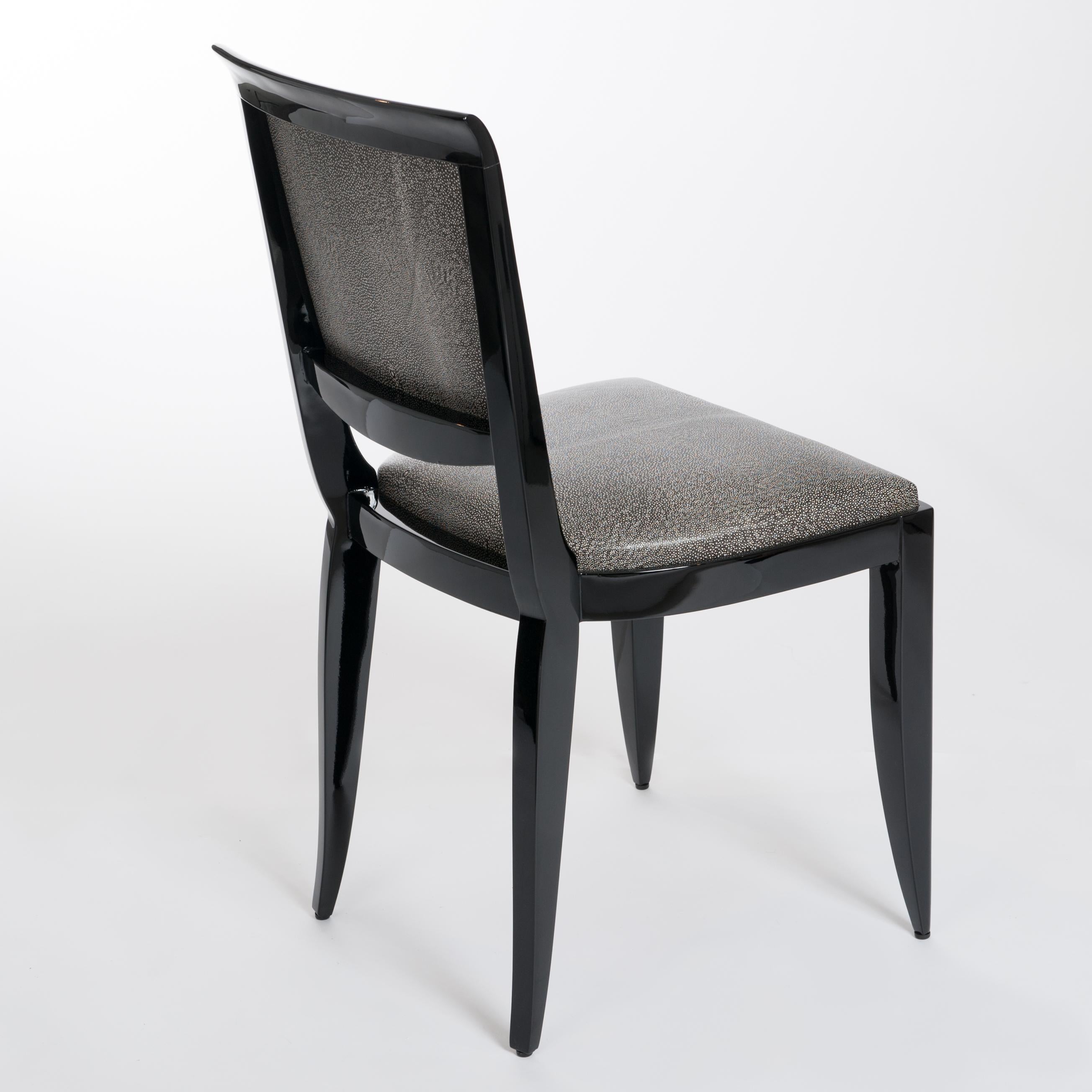 6 Black Art Déco Dining Room Chairs Black-White Raydesign Colored Leather 1930s In Excellent Condition For Sale In Salzburg, AT