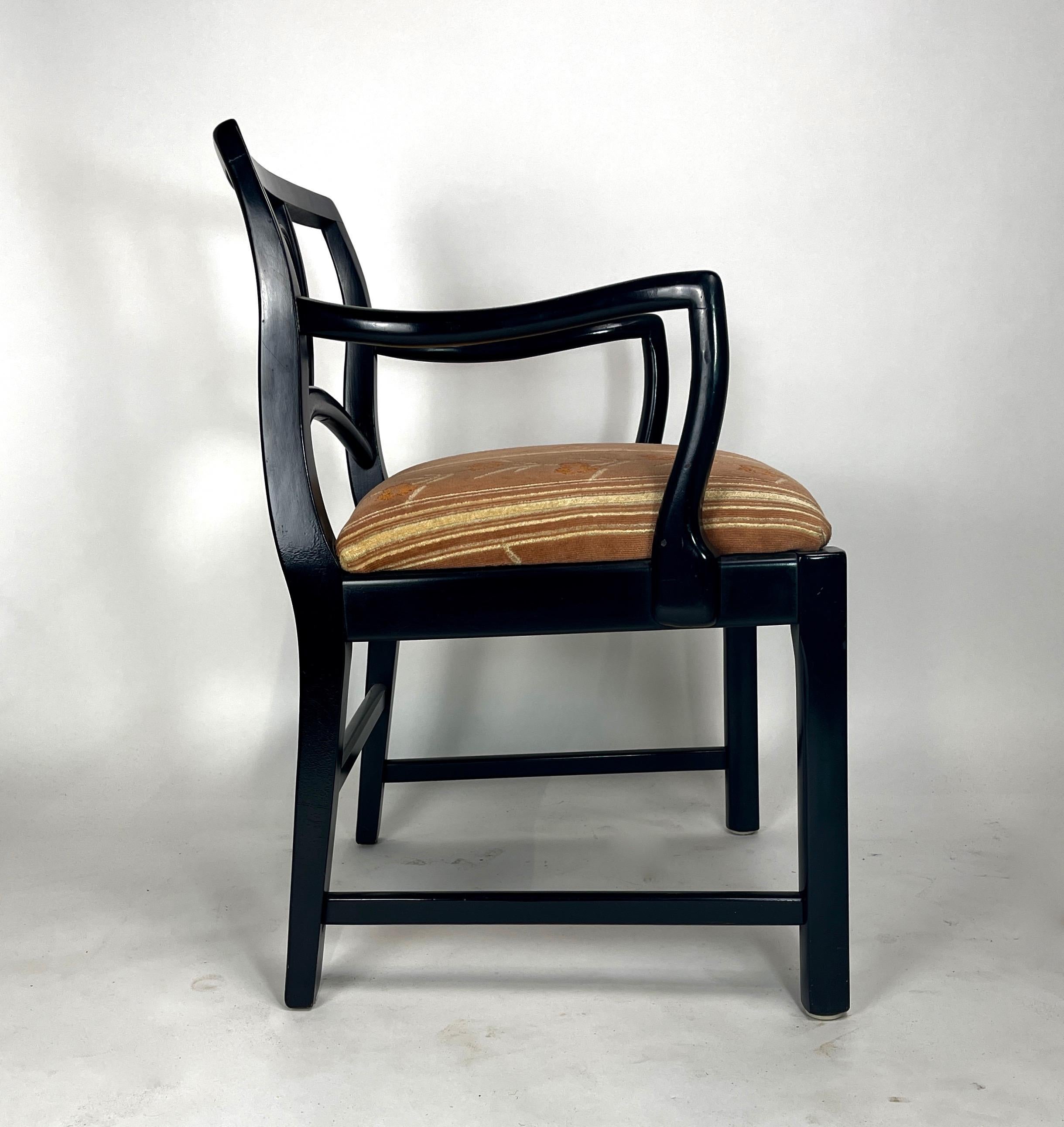 Tissu 6 chaises de salle à manger laquées noires Michael Taylor pour Baker avec Cercle d'emboîtement  en vente