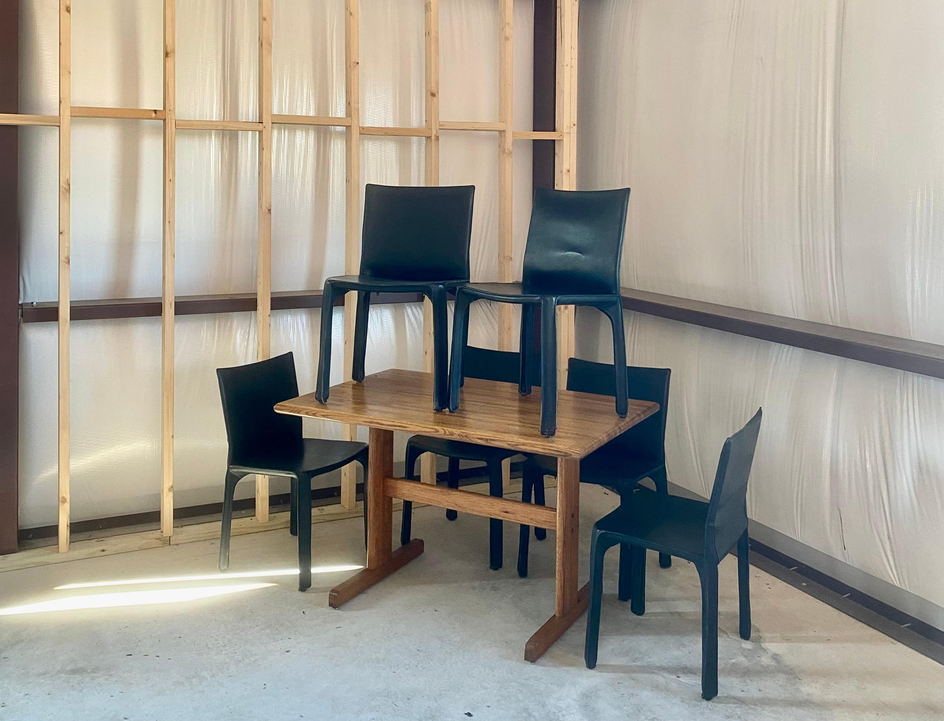 (6) Chaises Mario Bellini Cab 412 en cuir noir en vente 4