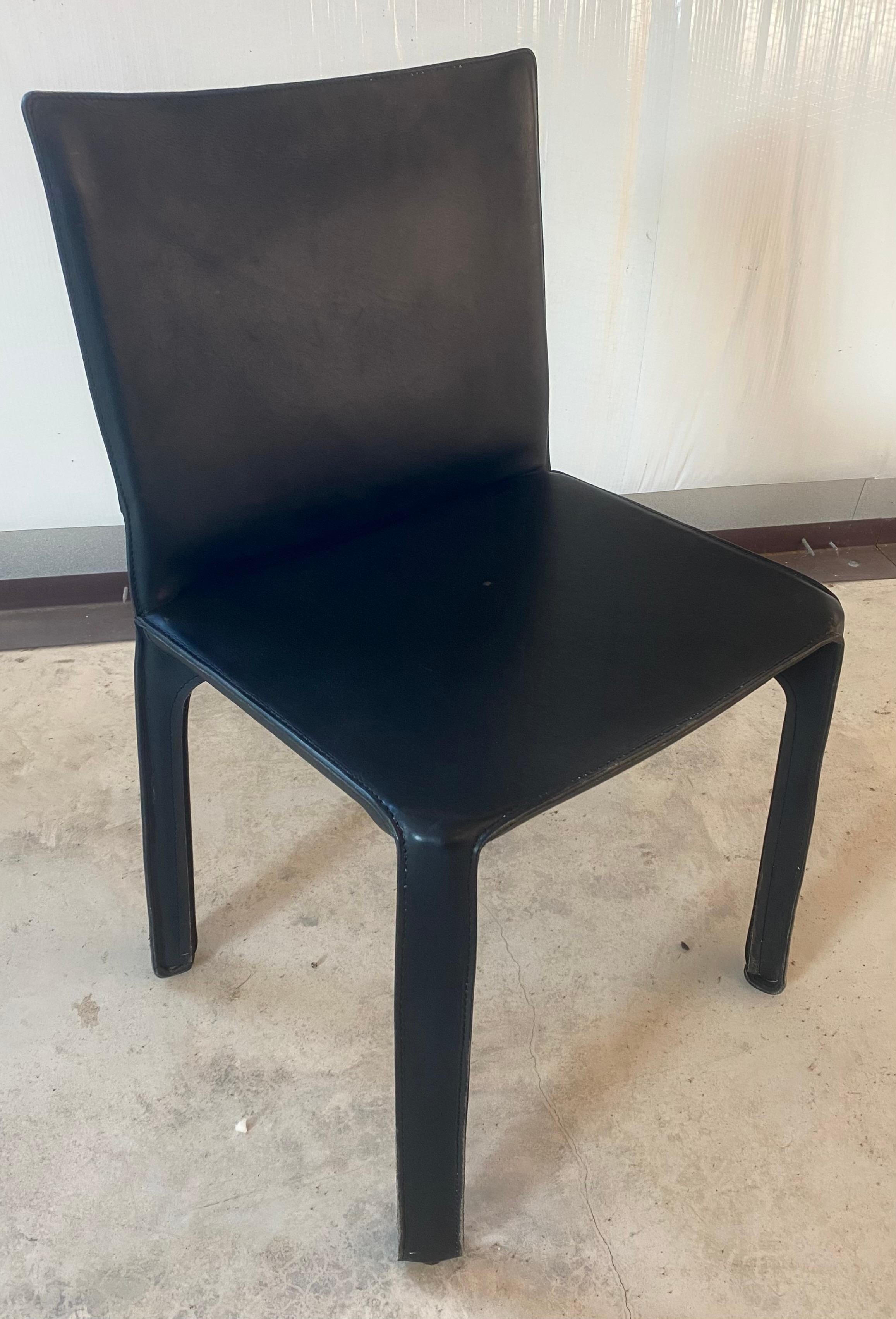 (6) Chaises Mario Bellini Cab 412 en cuir noir en vente 1