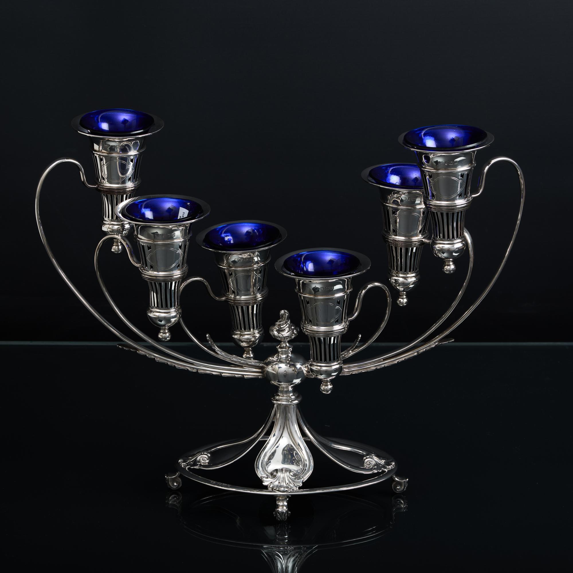 Vase à fleurs à 6 branches en argent ancien épergne en vente 4