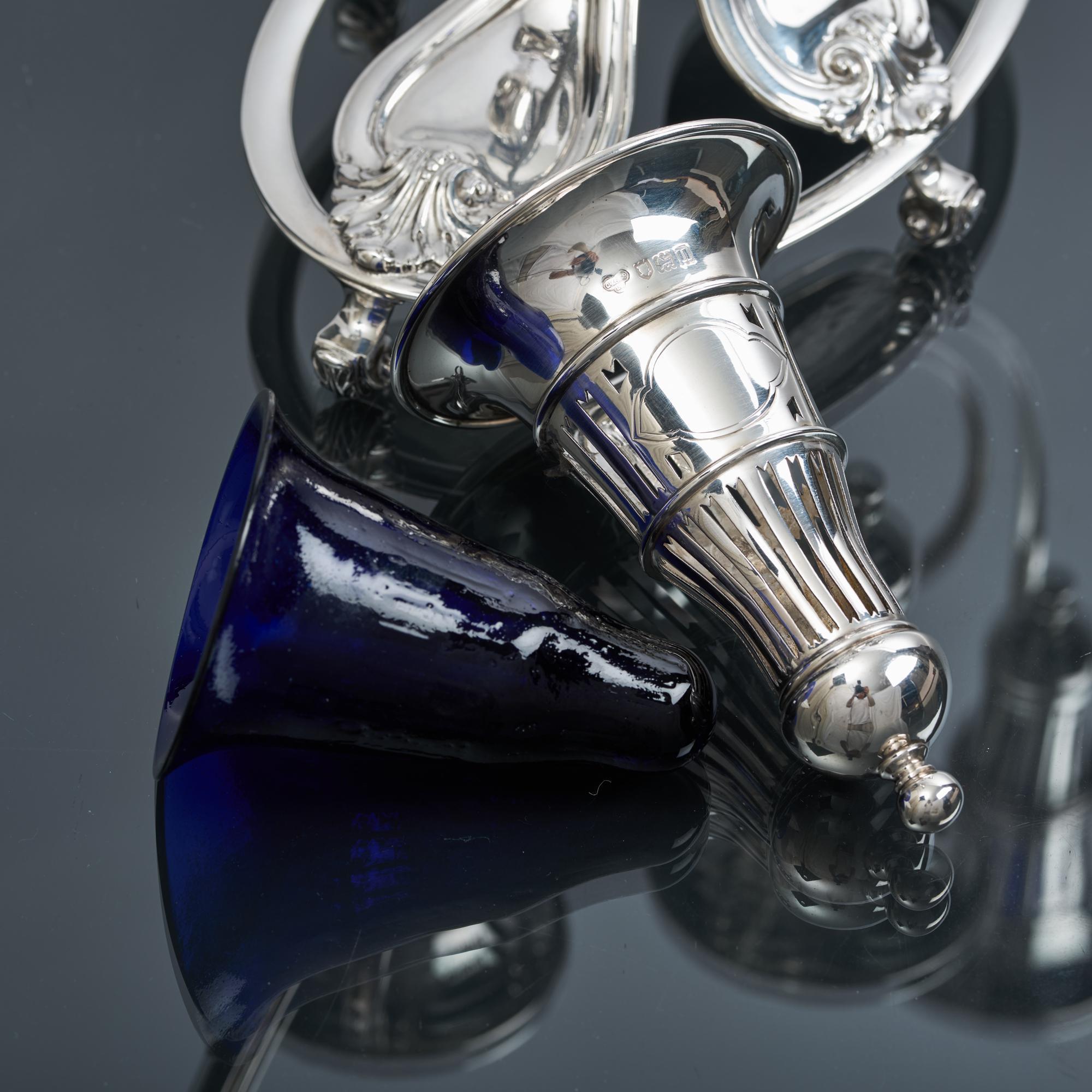 Vase à fleurs à 6 branches en argent ancien épergne en vente 2