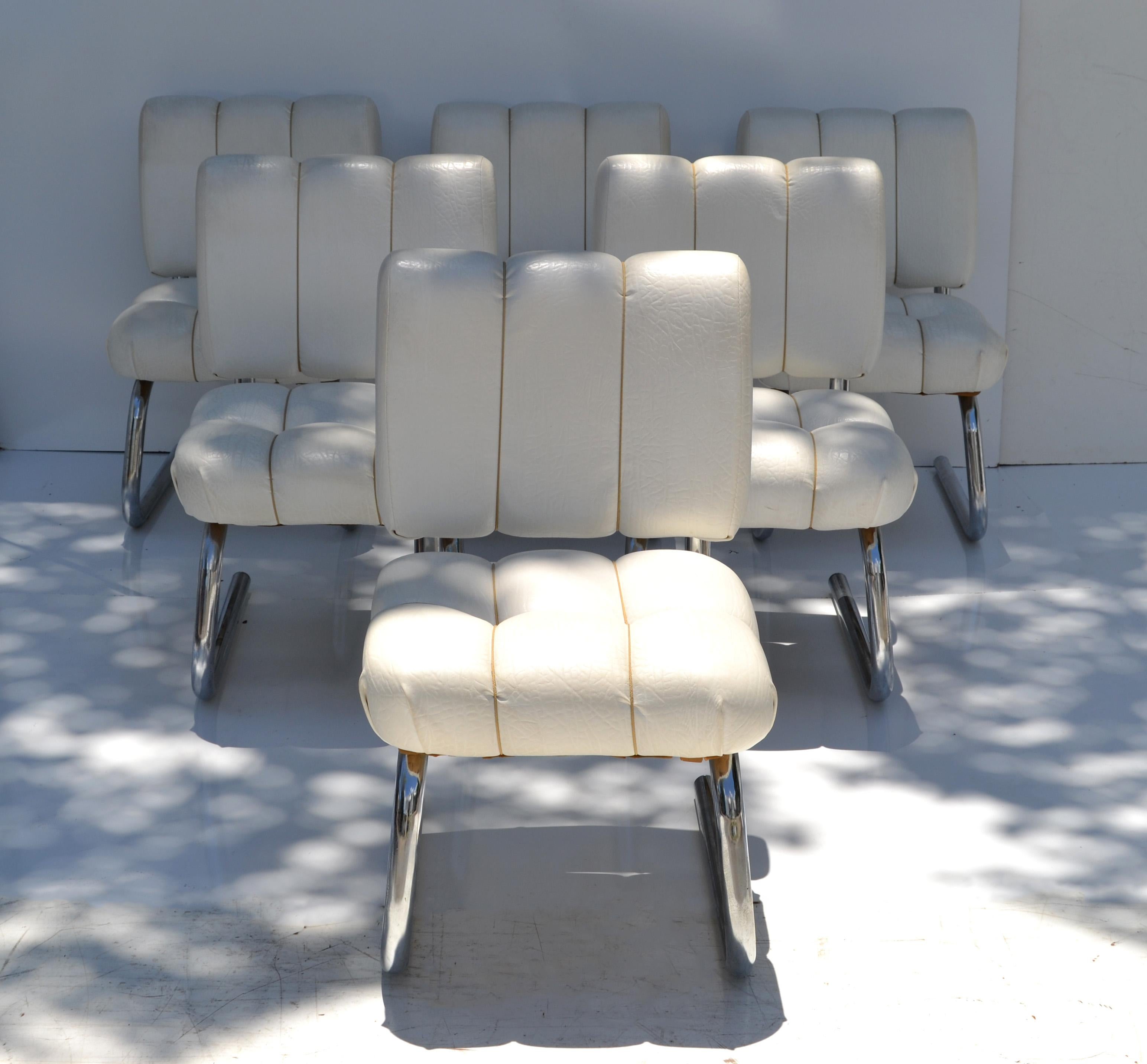 Américain 6 chaises de salle à manger en porte-à-faux chromées Brody Seating Company, États-Unis, de style mi-siècle moderne en vente