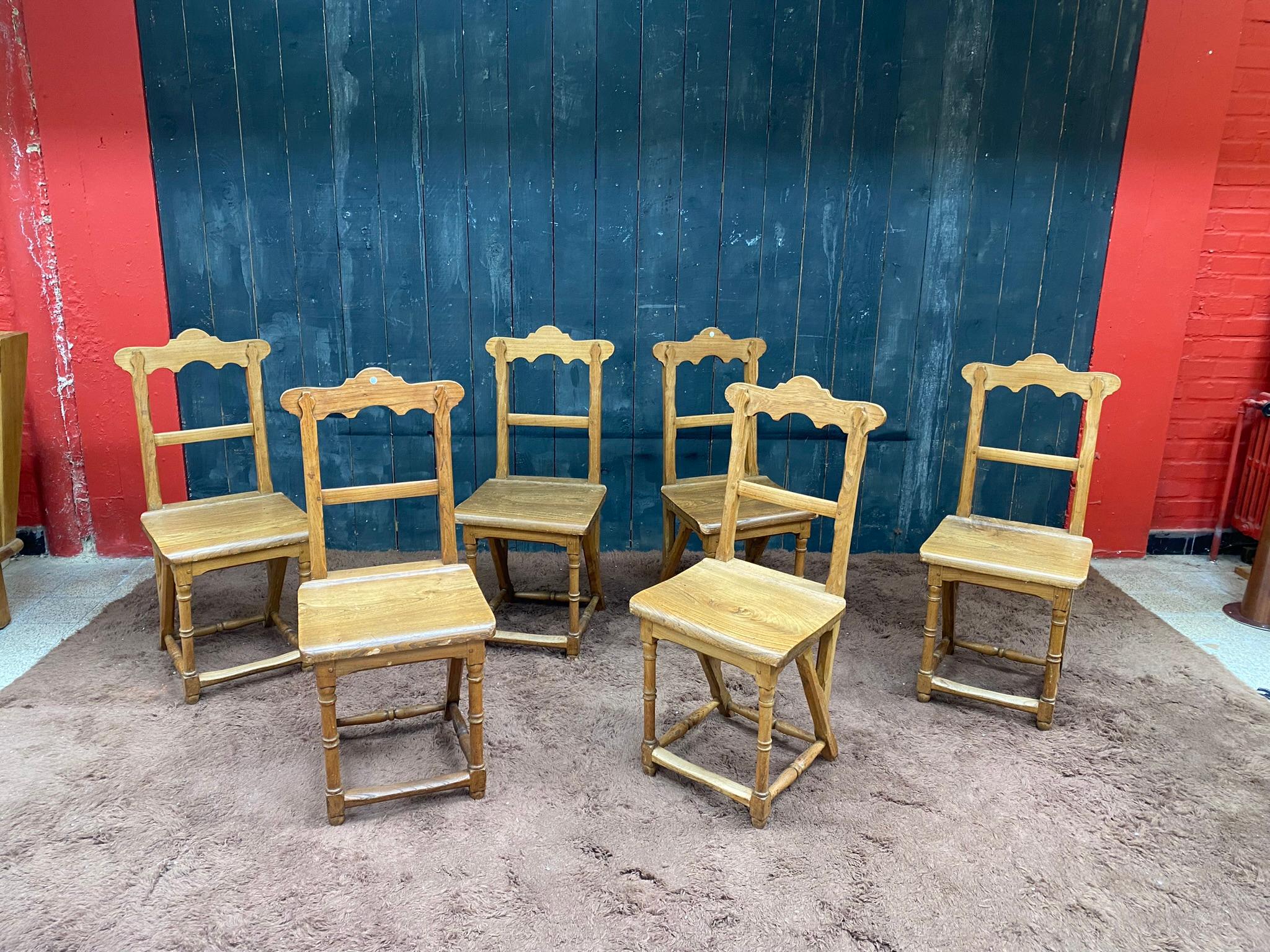 6 mountain chairs, in ELM circa 1900.