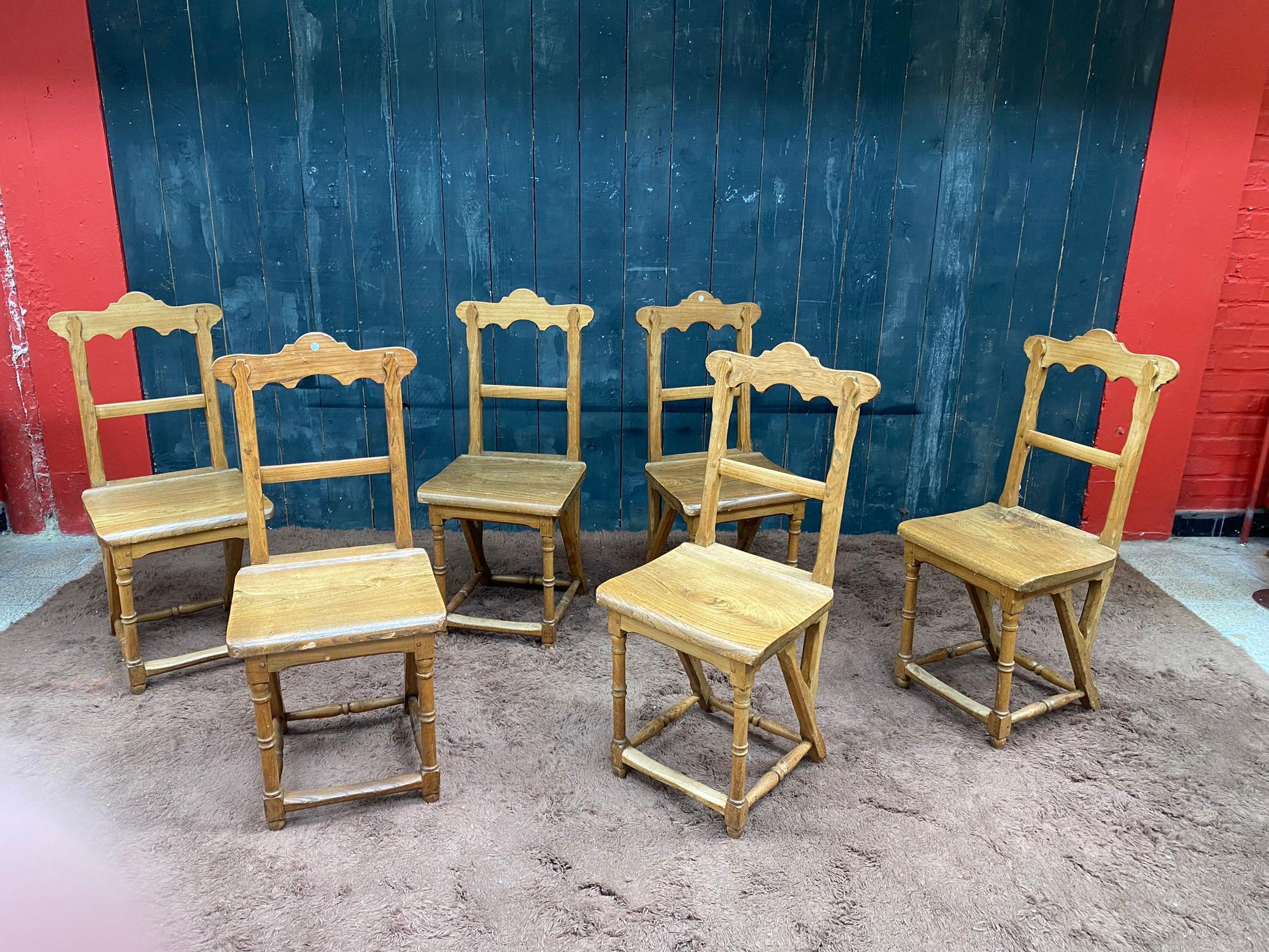 6 Mountain Chairs, in ELM, circa 1900 For Sale 1