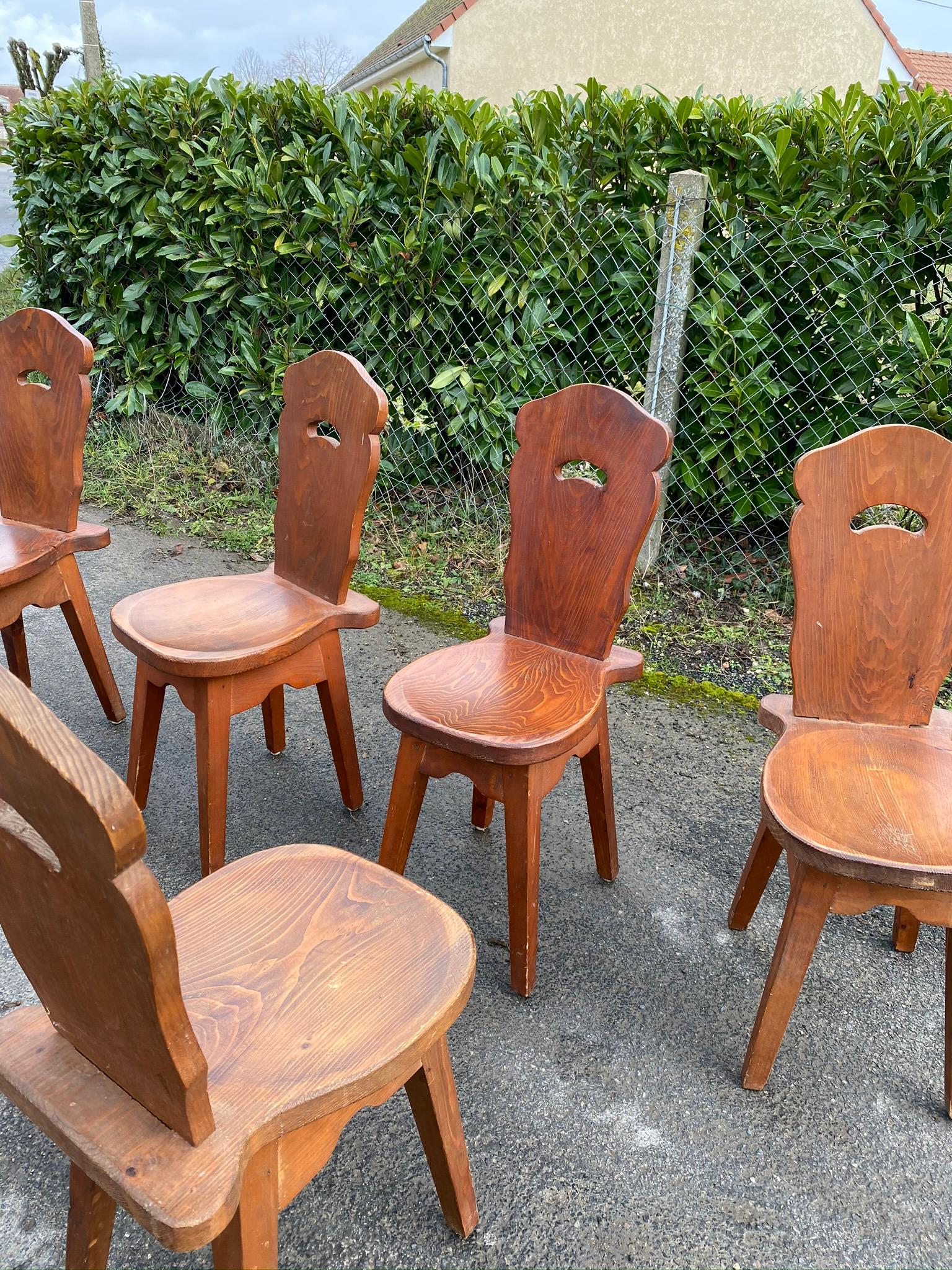 6 Brutalist Mountain Chairs, in Pine circa 1950 For Sale 7