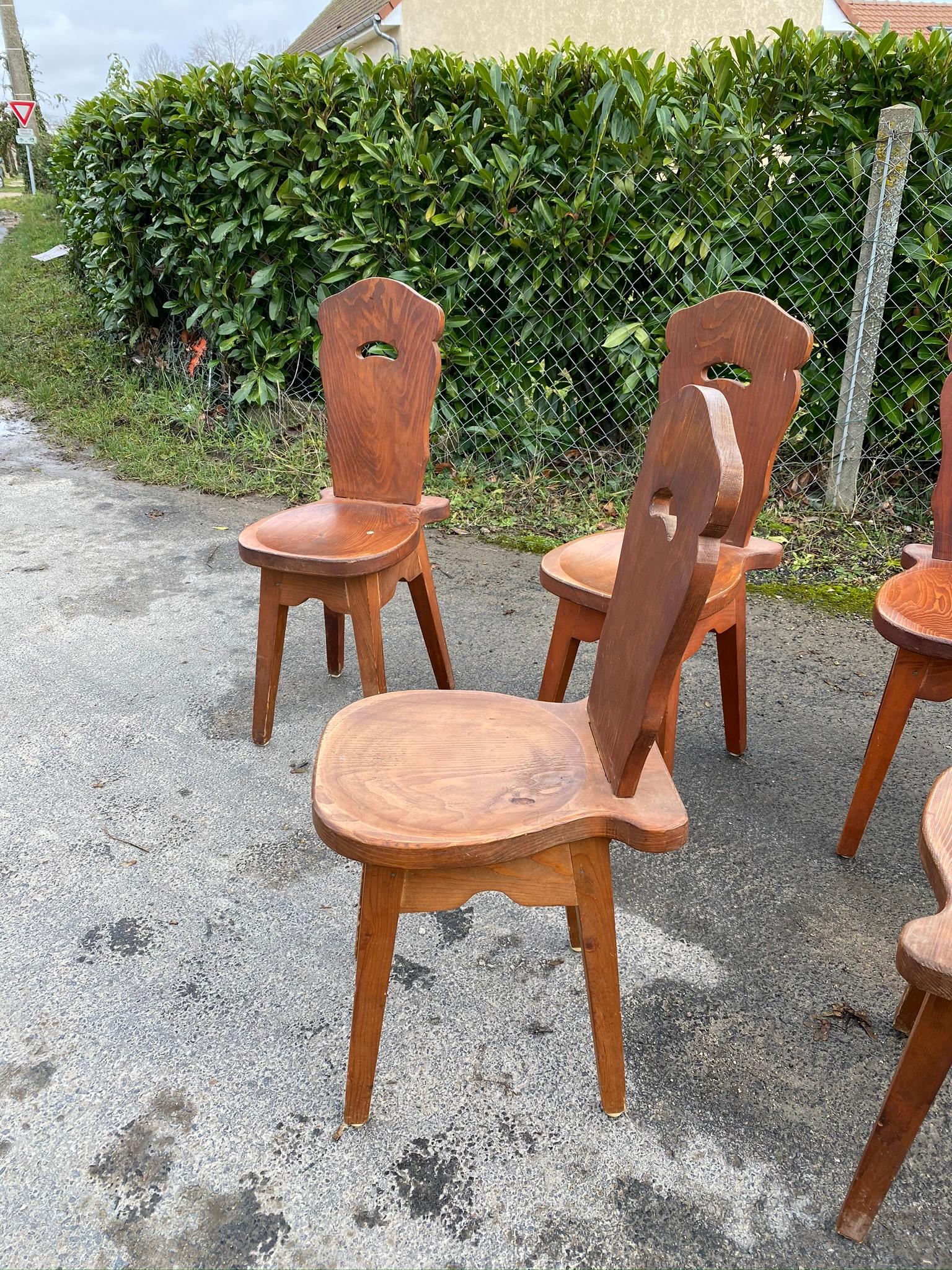 6 Brutalist Mountain Chairs, in Pine circa 1950 For Sale 8