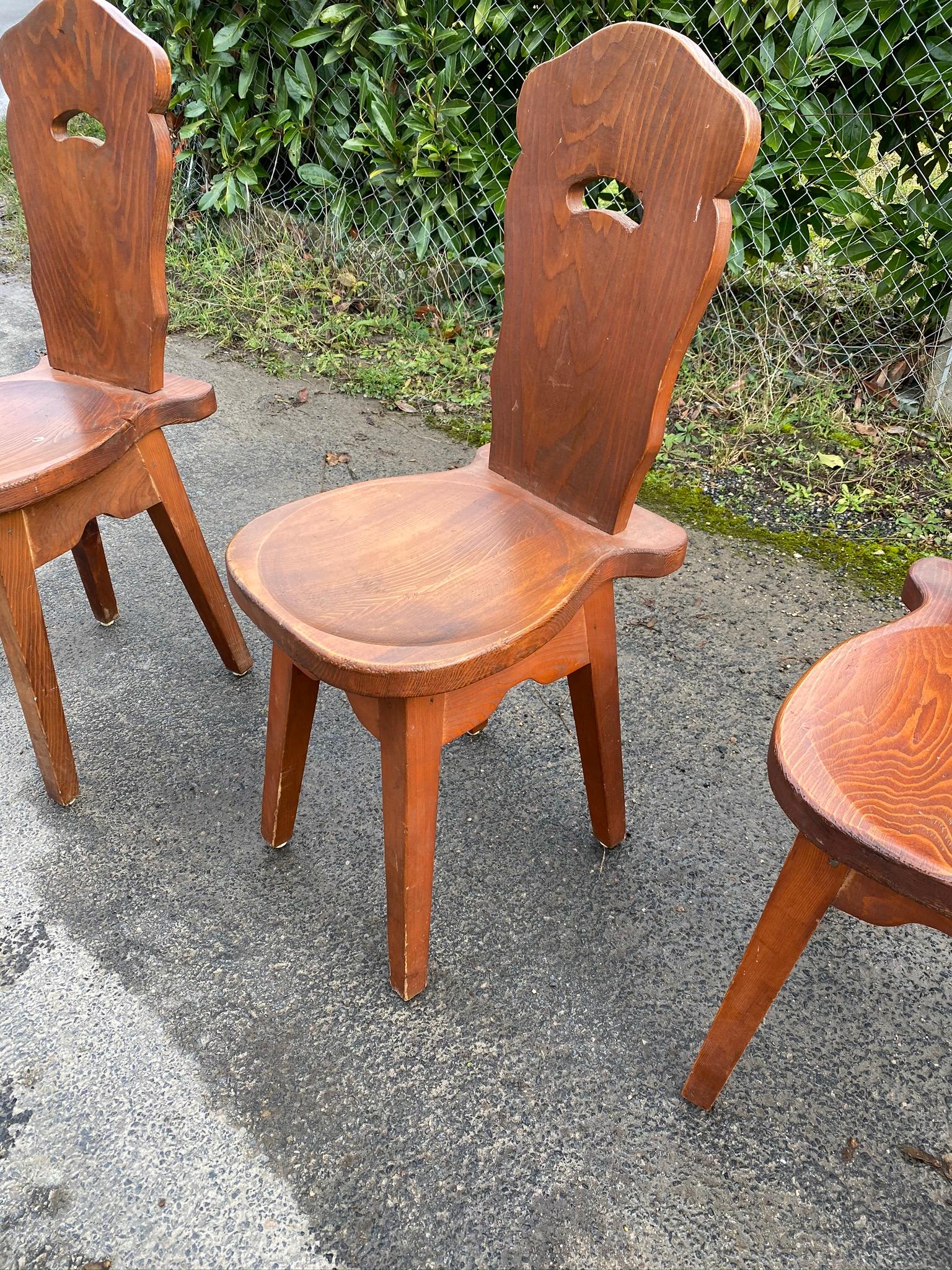 Mid-20th Century 6 Brutalist Mountain Chairs, in Pine circa 1950 For Sale