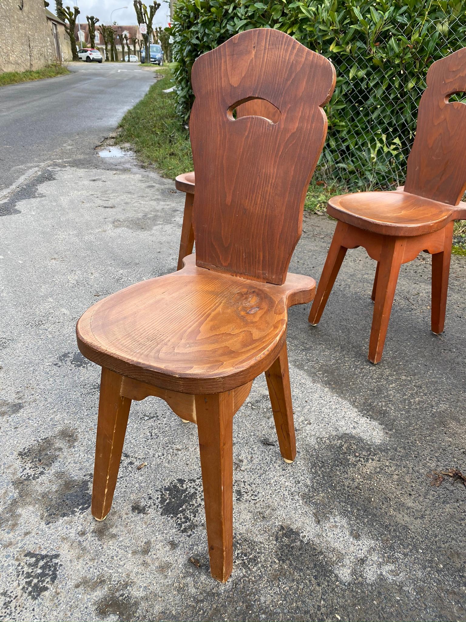 6 Brutalist Mountain Chairs, in Pine circa 1950 For Sale 4